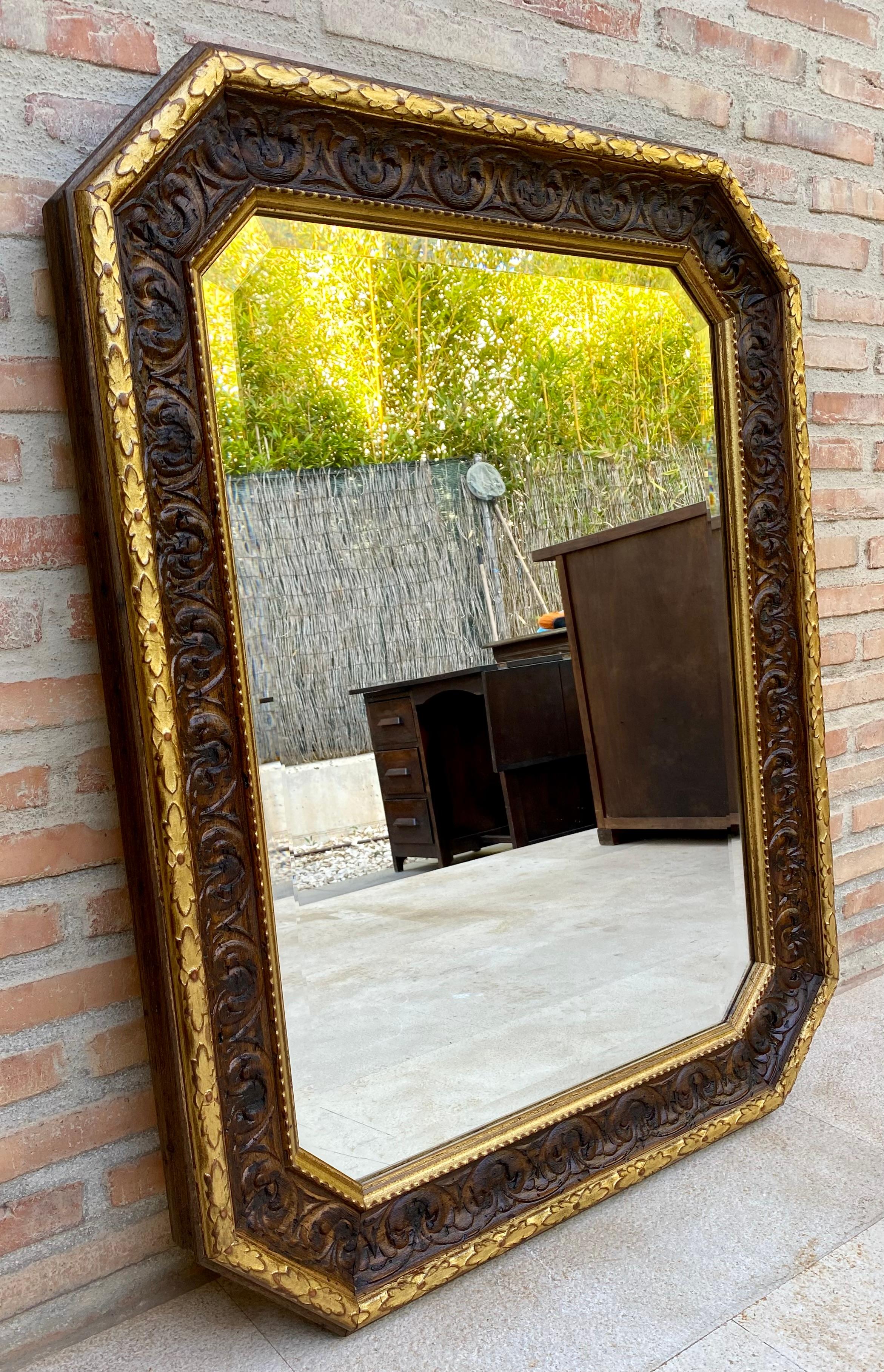 20th Century Octogonal Wall Mirror with Carved Gold Wooden Frame, 1940s For Sale
