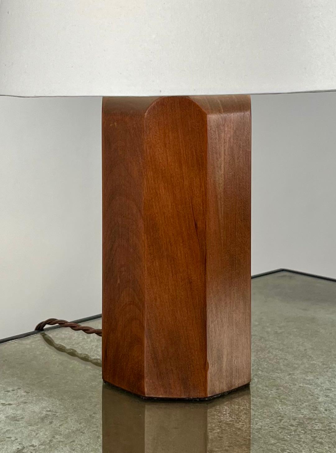 Varnished 'Octogone' Walnut Table Lamp with Parchment Shade by Design Frères For Sale