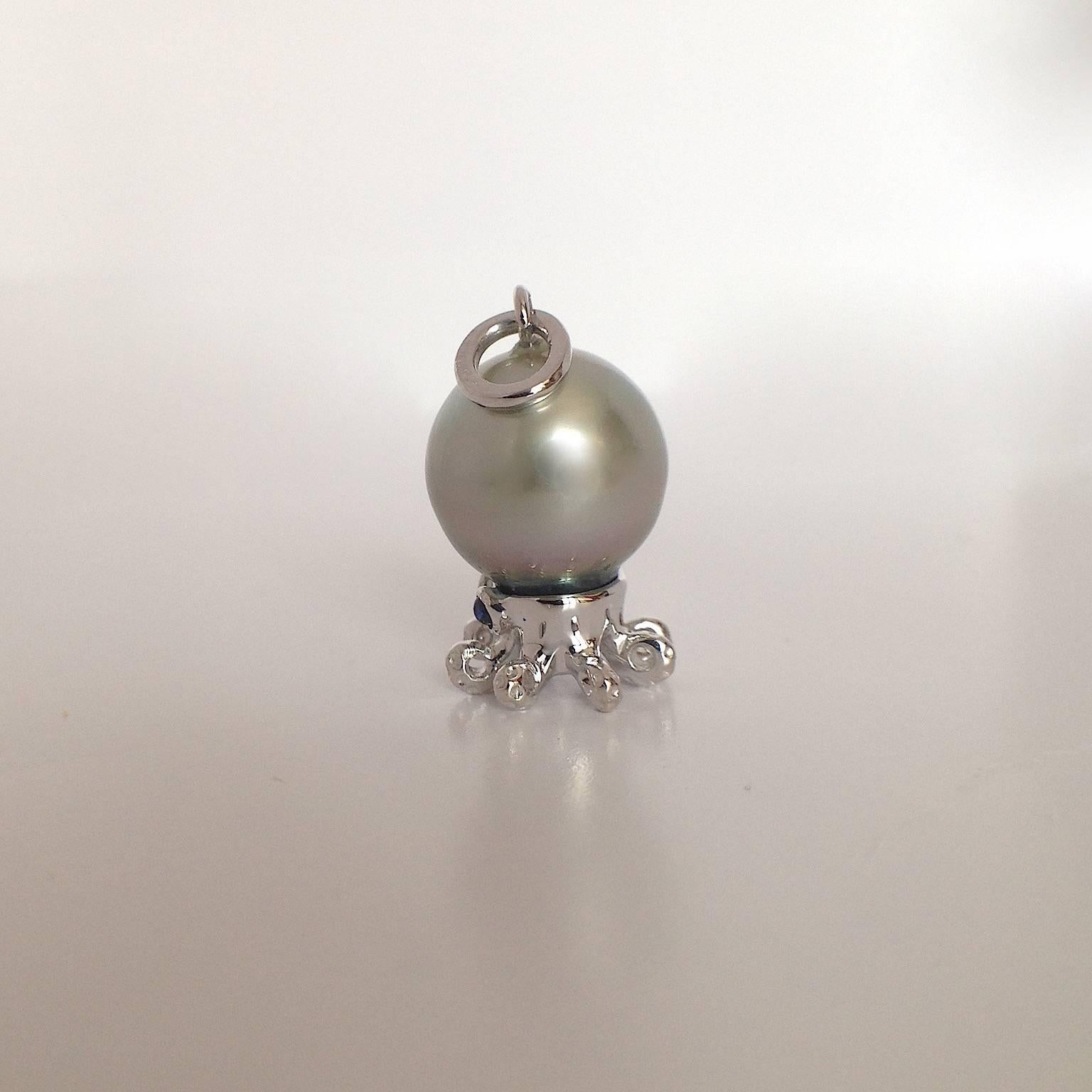 octopus pearl pendant