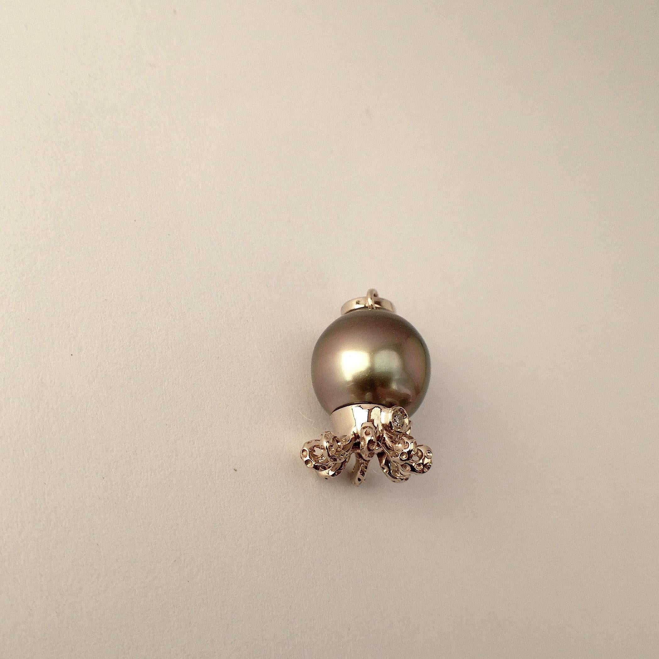 Octopus Diamond White 18 Karat Gold Tahitian Pearl Pendant or Necklace 3