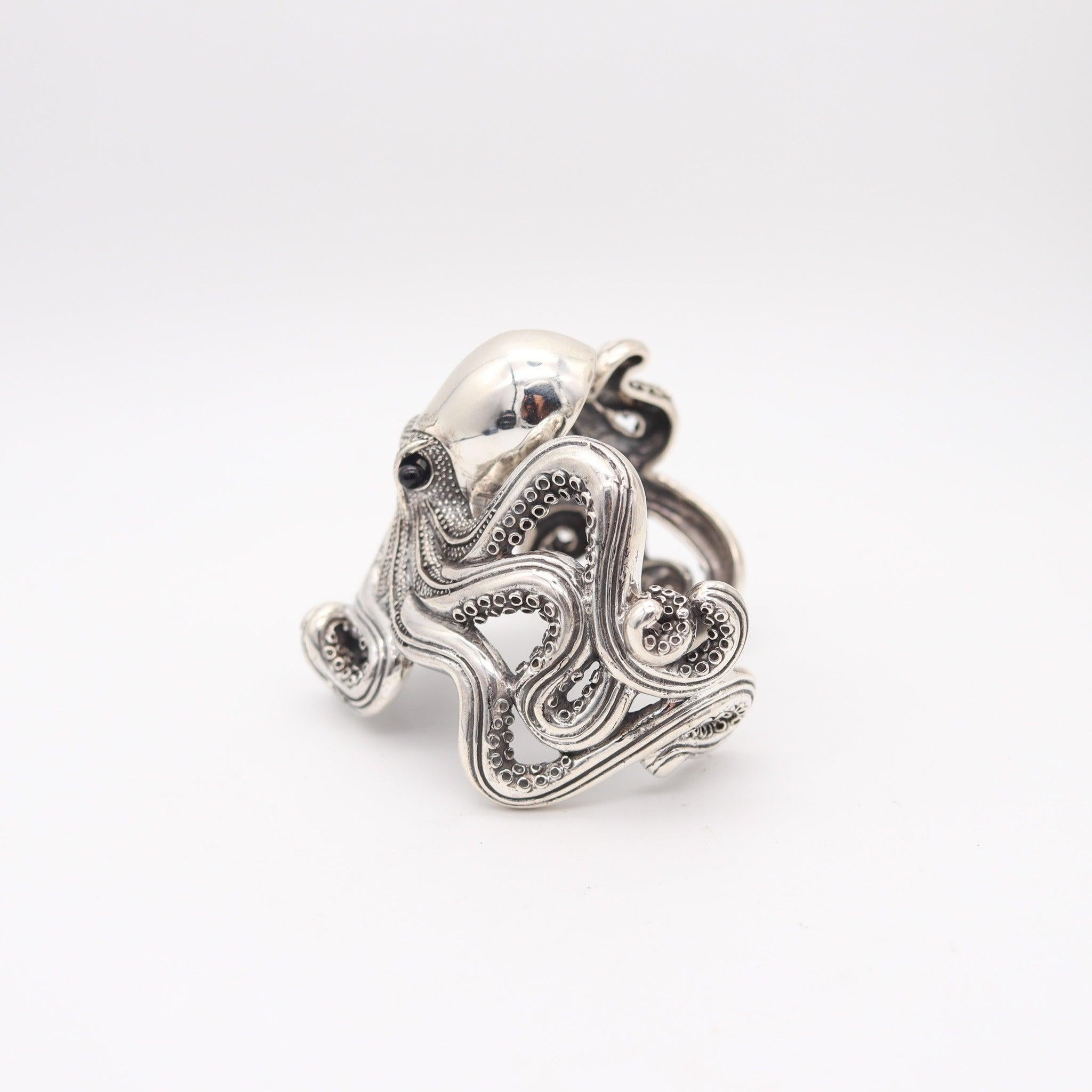 Bracciale OCTOPUS in argento 925 massiccio e sovradimensionato In condizioni ottime in vendita a Miami, FL