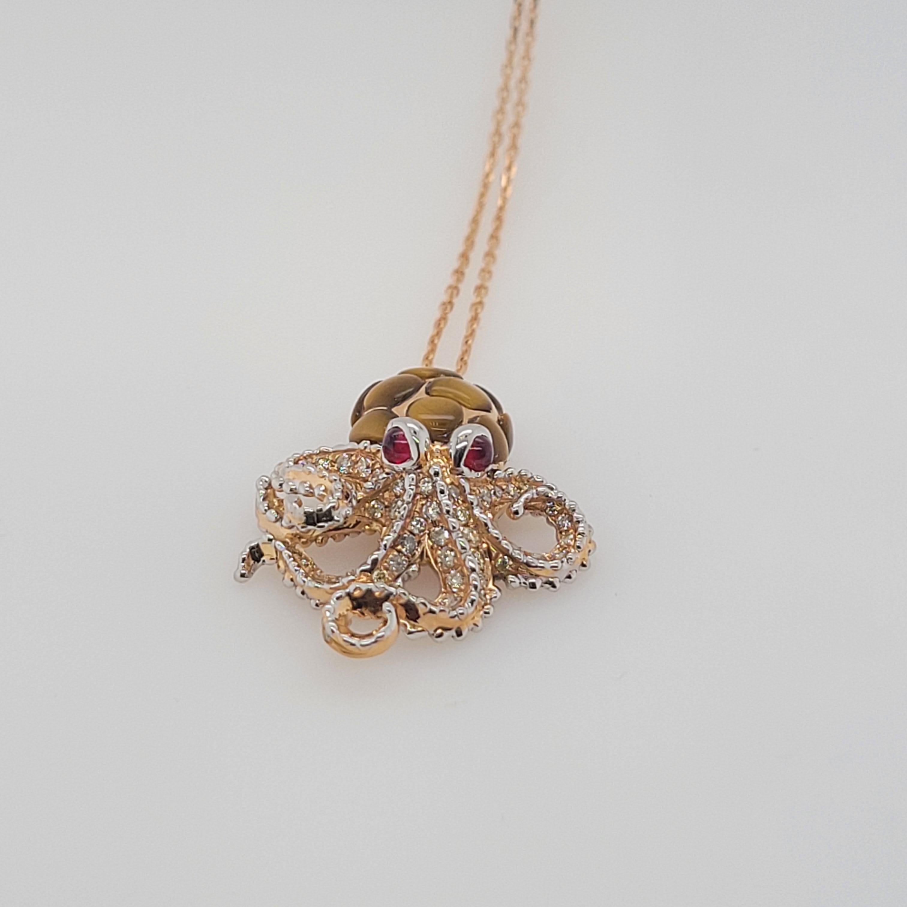 Pendentif œil de tigre en or 18 carats, rubis et diamants en vente 1