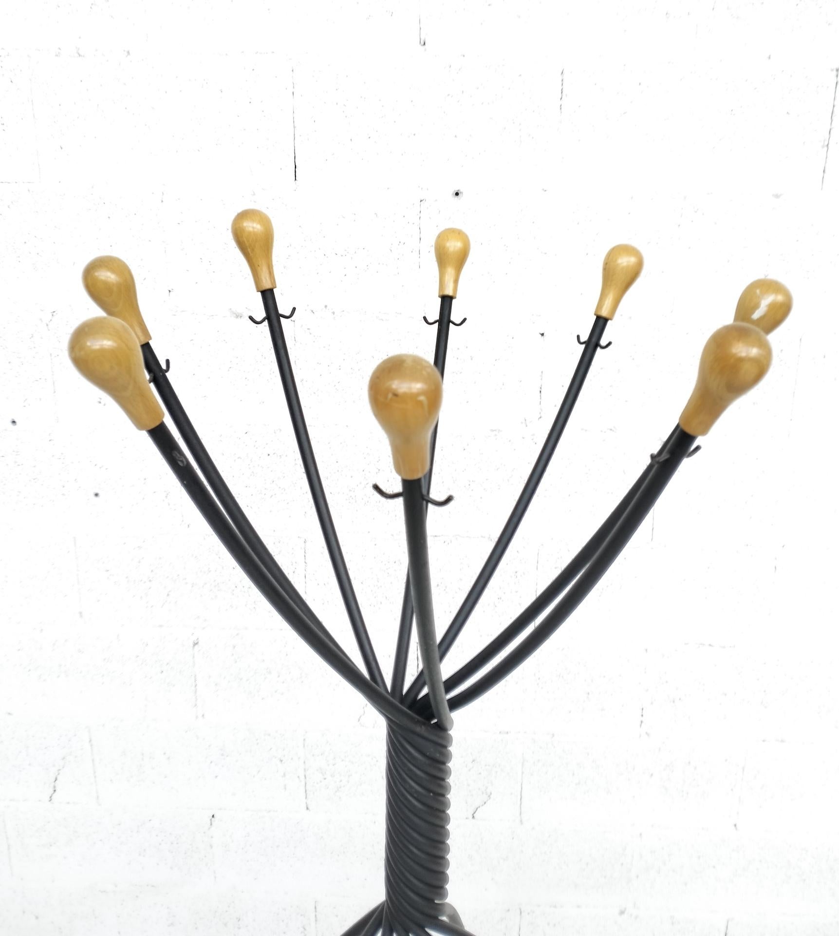 Late 20th Century Octopus wooden and metal coat rack by De Pas, D’Urbino, Lomazzi for Zanotta  90s For Sale