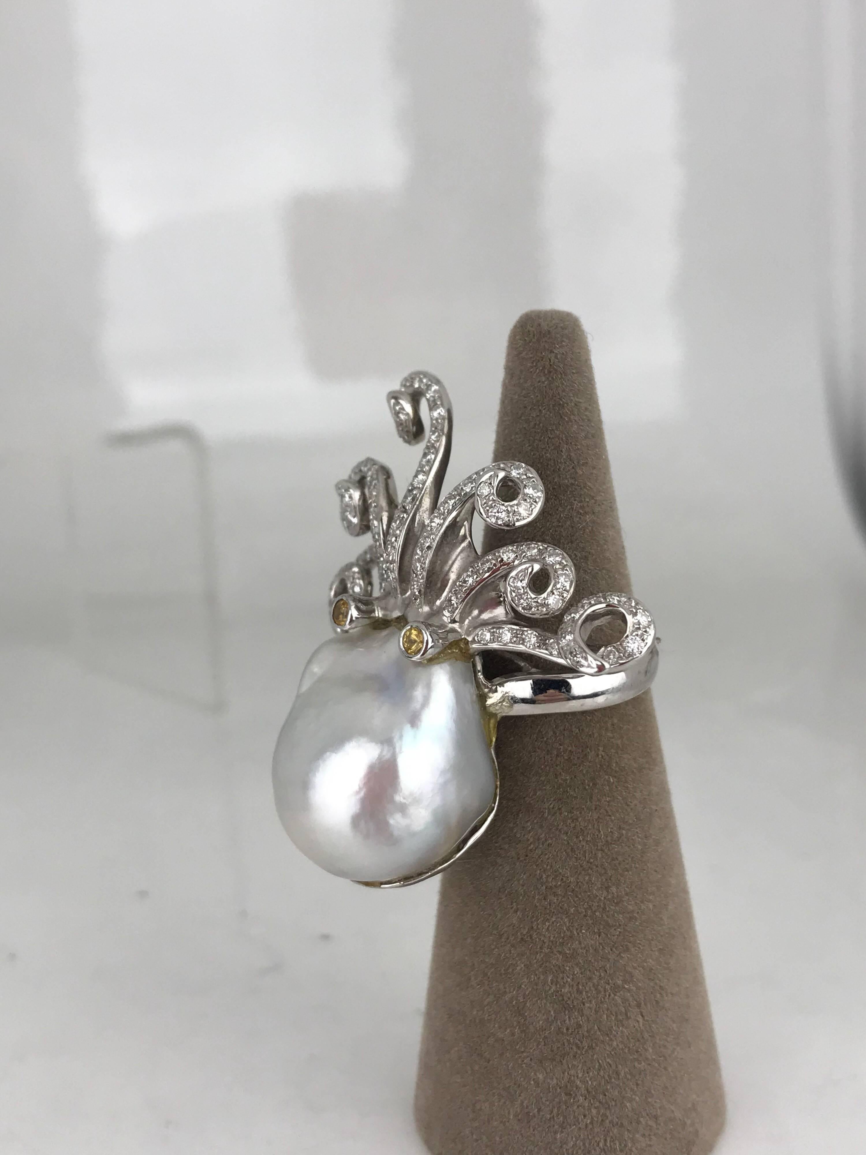 Octopus, 18 Karat Gold with a Pearl, Hallmark EJ, Retro Ring For Sale 1