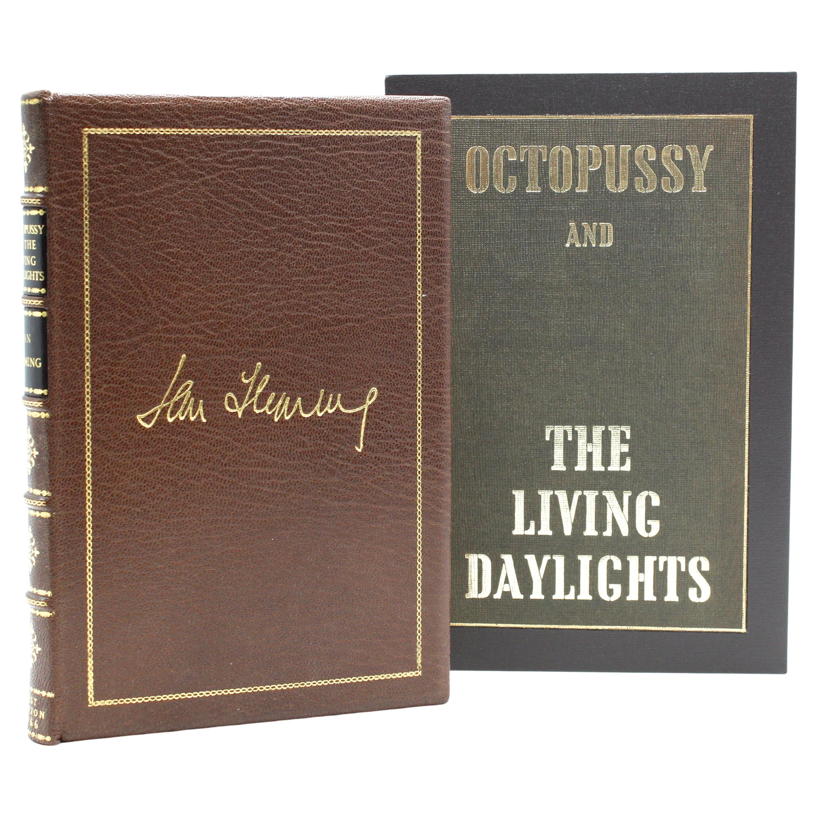 Octopussy and The Living Daylights de Ian Fleming, première édition au Royaume-Uni, 1966