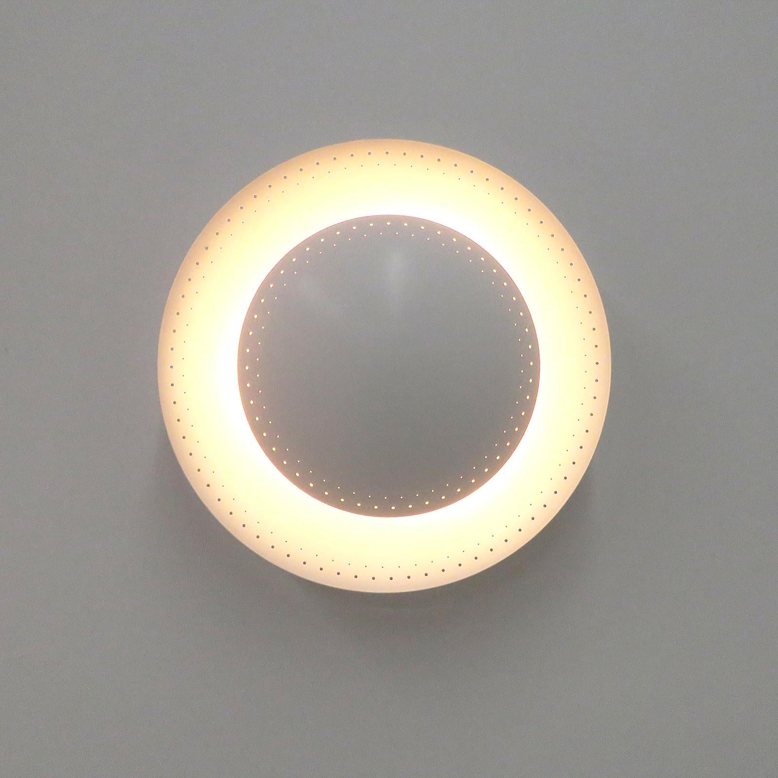 Oculus Wall Light by Gallery L7 For Sale 1
