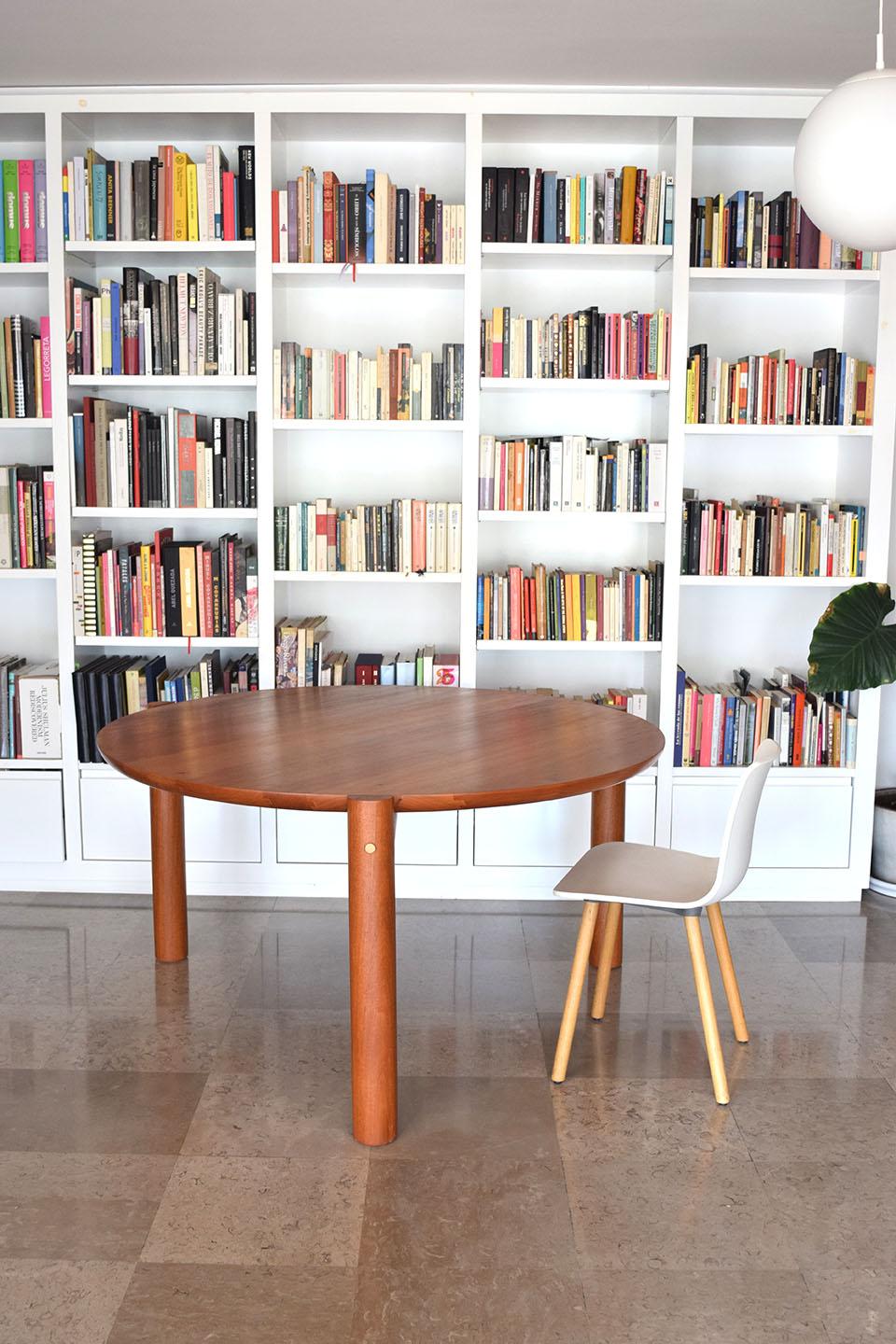 Minimalist Modern Round Dining Table in Solid Carribean Walnut  For Sale 2