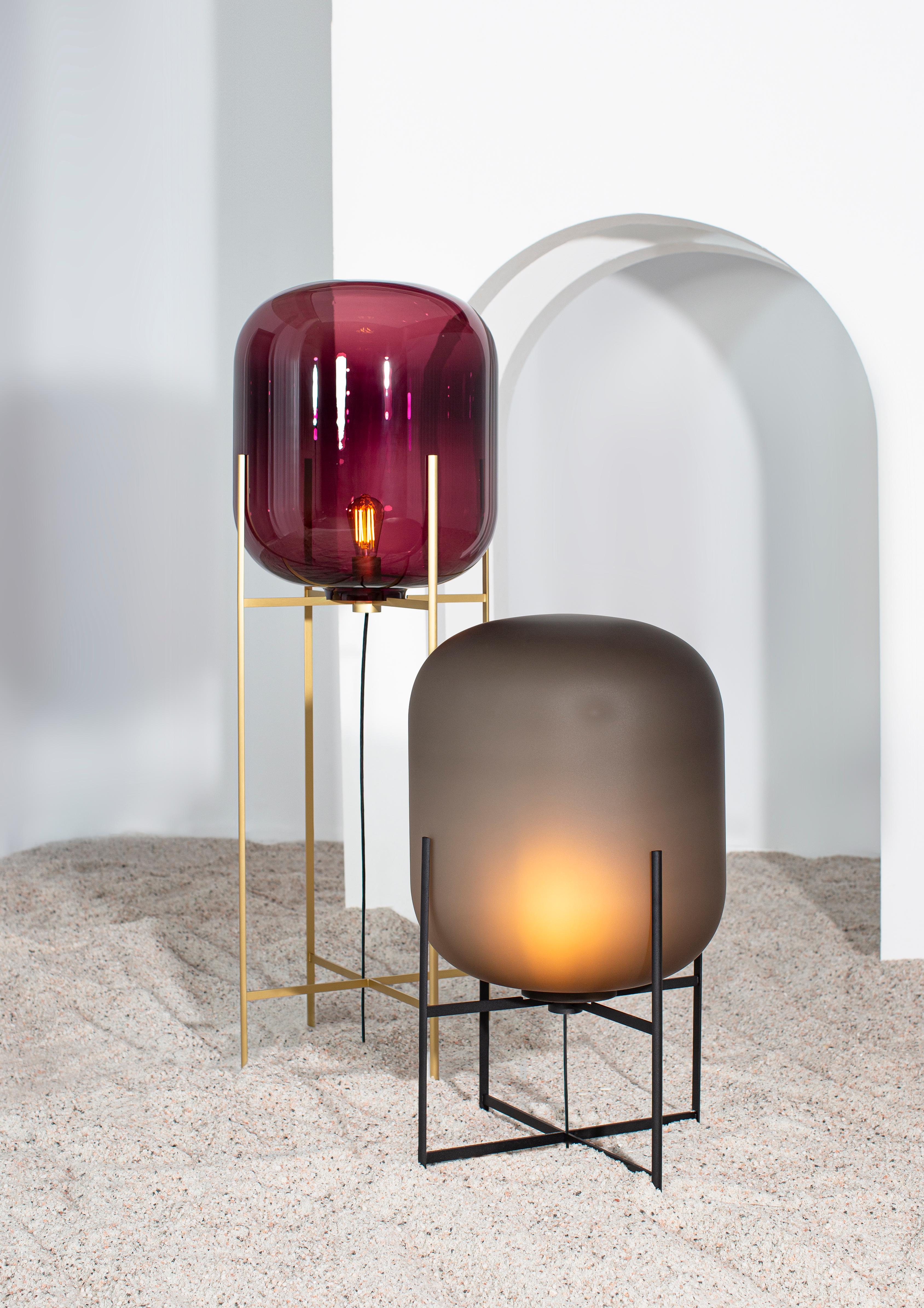 Oda in Between Steel Grey Brass Floor Lamp by Pulpo In New Condition For Sale In Geneve, CH