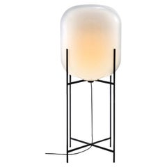 Oda in Between White Black Floor Lamp by Pulpo