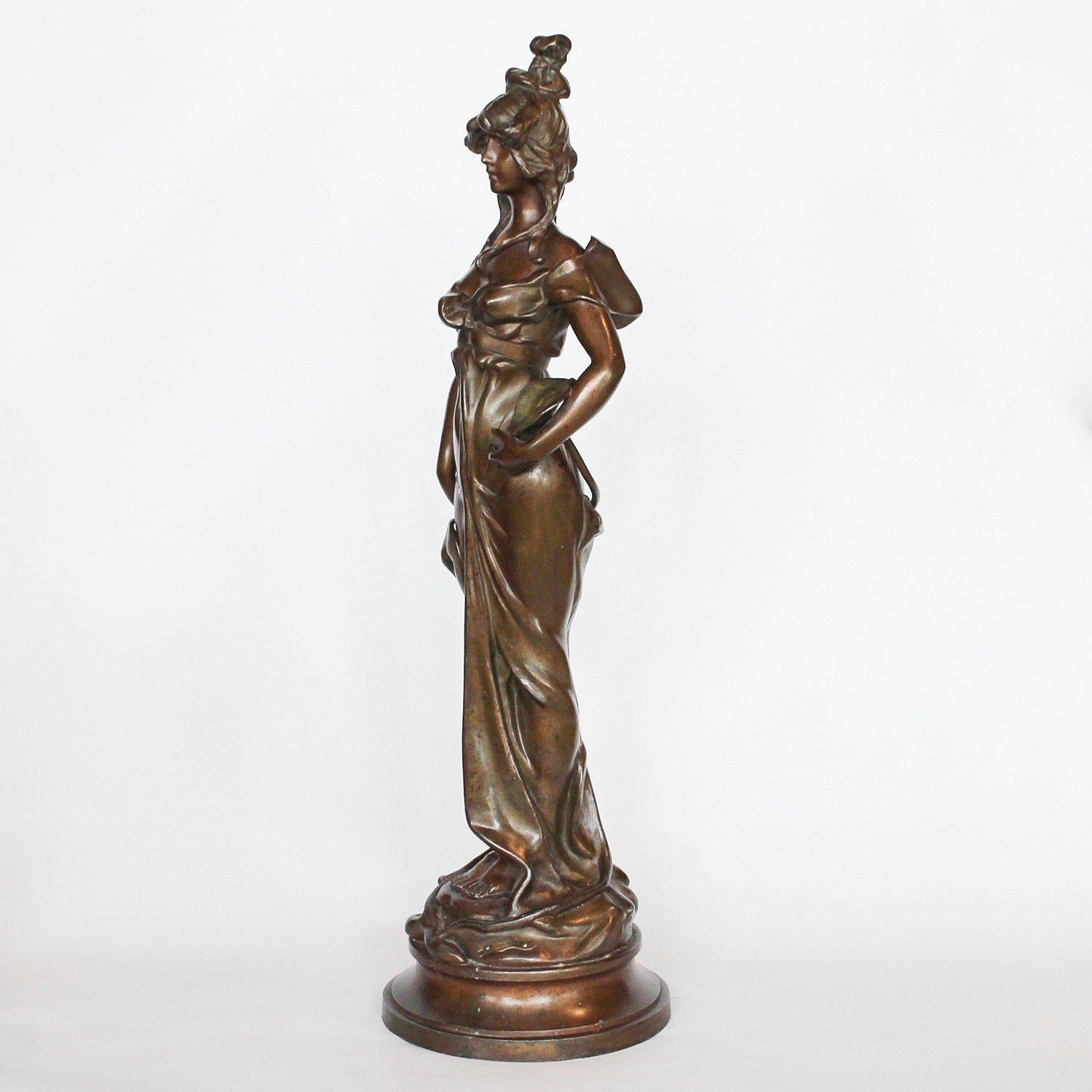 Odalisque, an Art Nouveau patinated spelter sculpture of a scantily clad young lady flanked by flowering vines. Signed Nanteuil to cast, and with title plaque to front.

Artist: Paul Célestin Nanteuil-LeBouf (1837 – 1901)



 