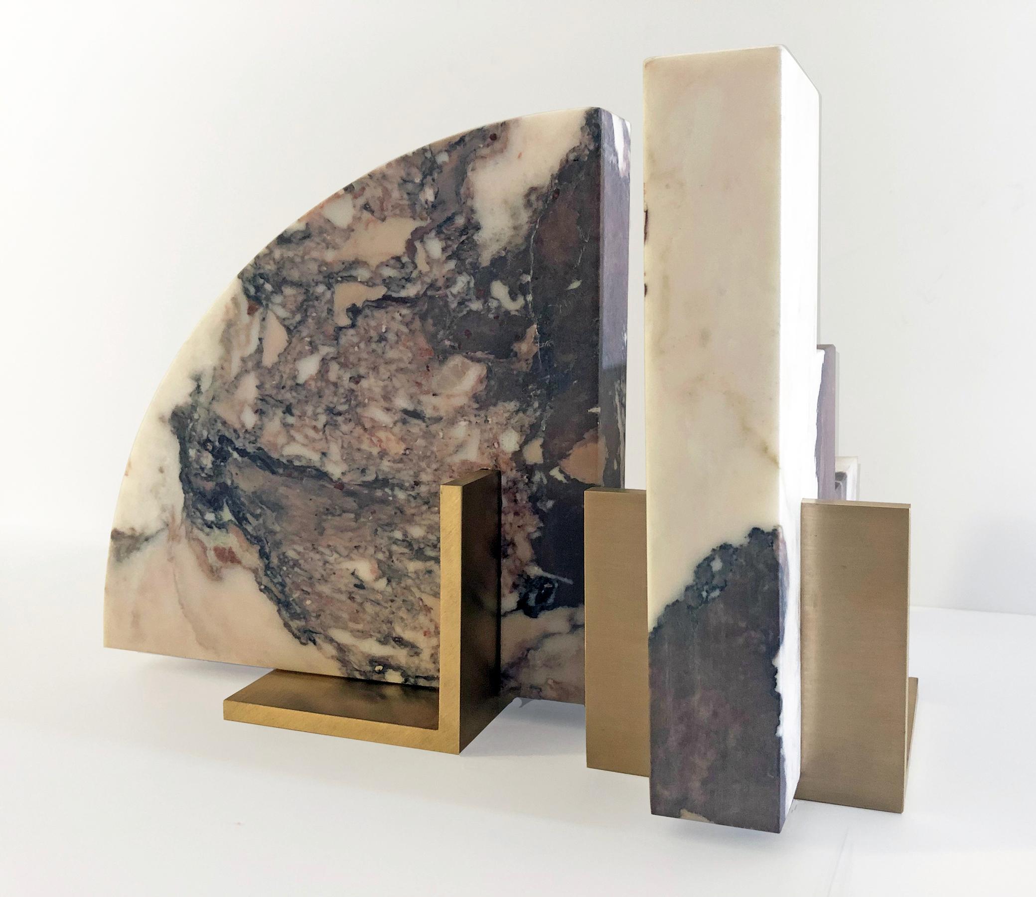 Contemporary Odd Couple Bookends in Calacatta Viola Marble and Brushed Brass For Sale