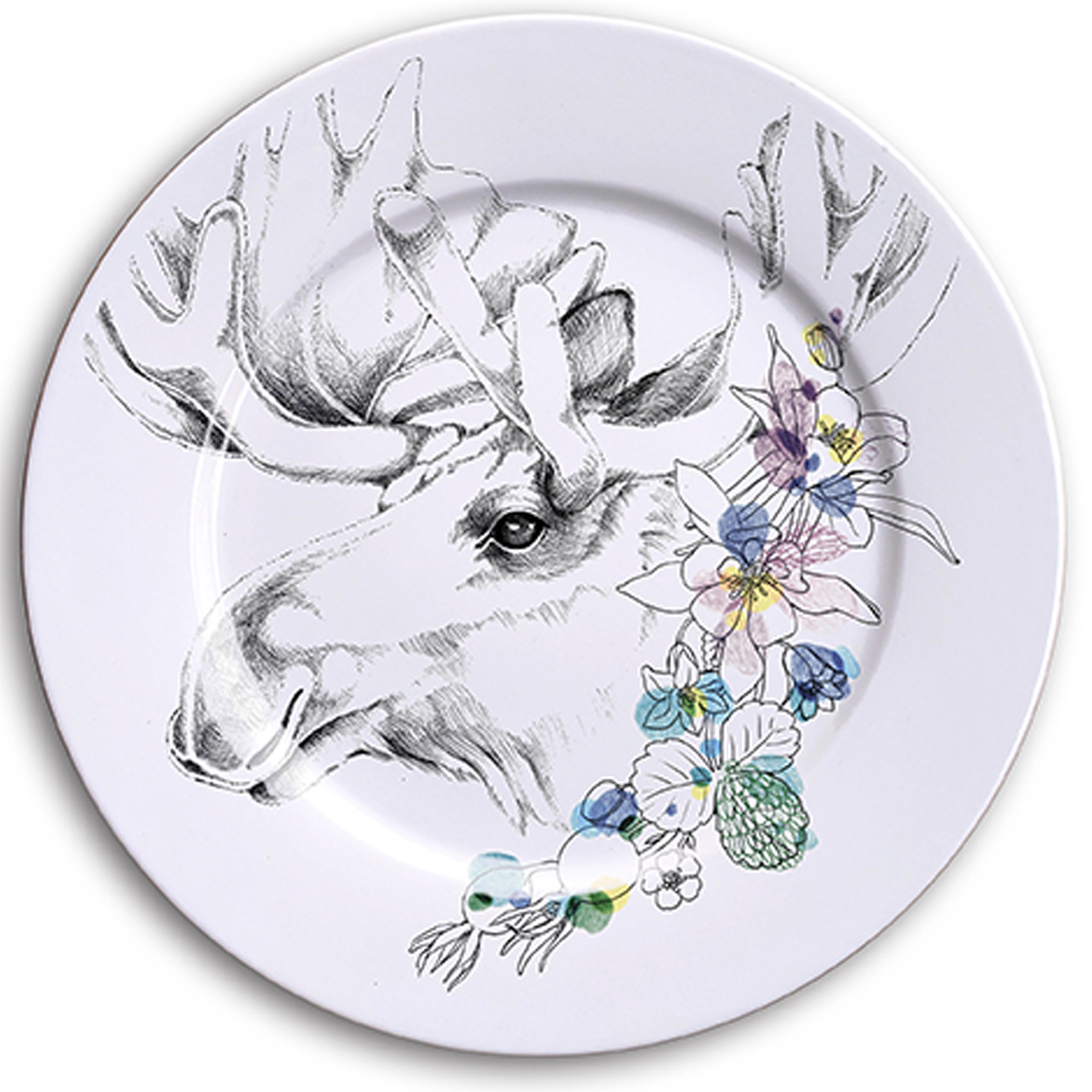 Ode to the Woods, Six Contemporary Porcelain Dinner Plates with Animals&Flowers In New Condition For Sale In MILAN, IT