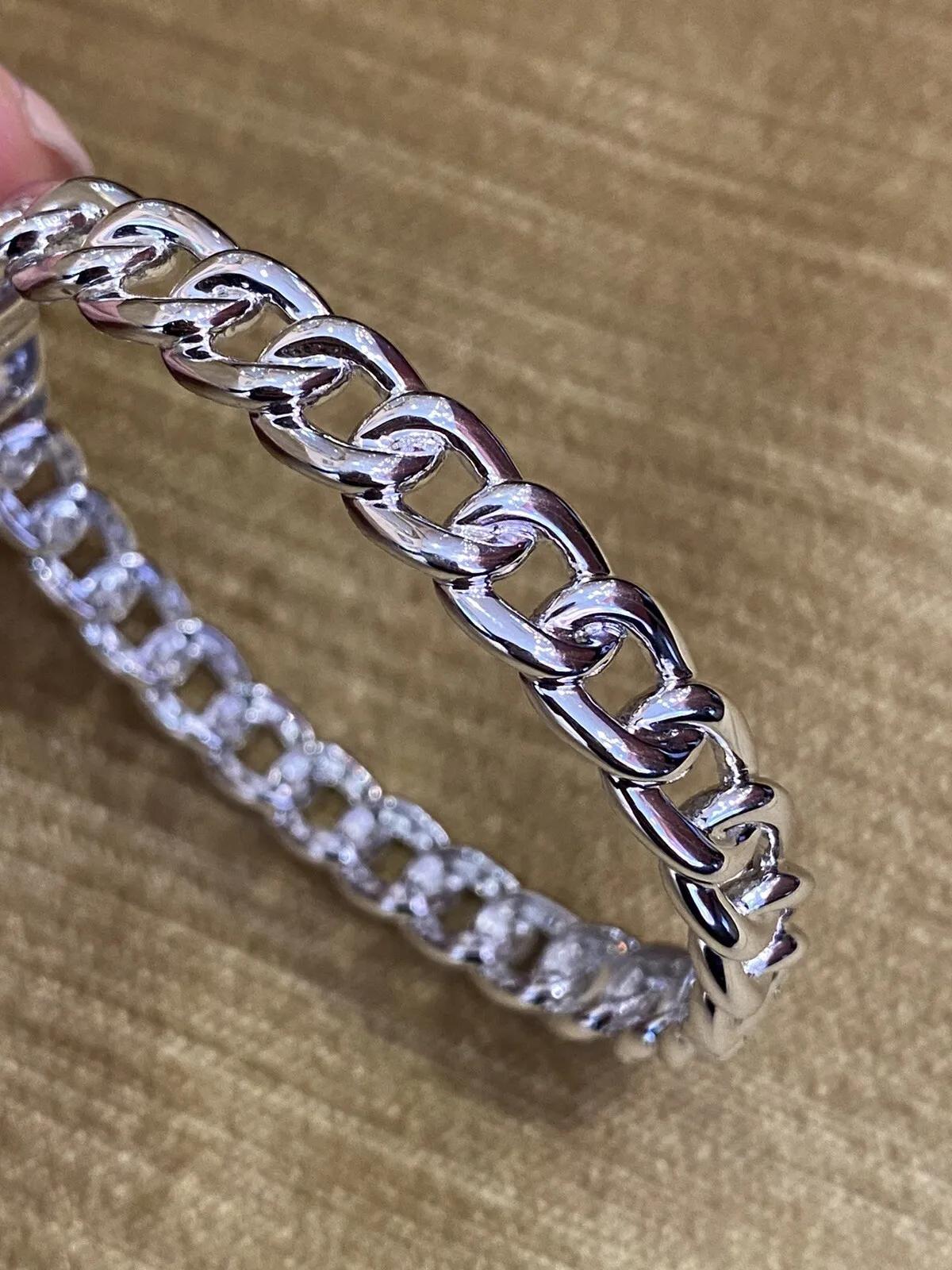Women's or Men's Odelia Diamond Curb Link Bangle Bracelet 2.79 Carats in 18k White Gold For Sale