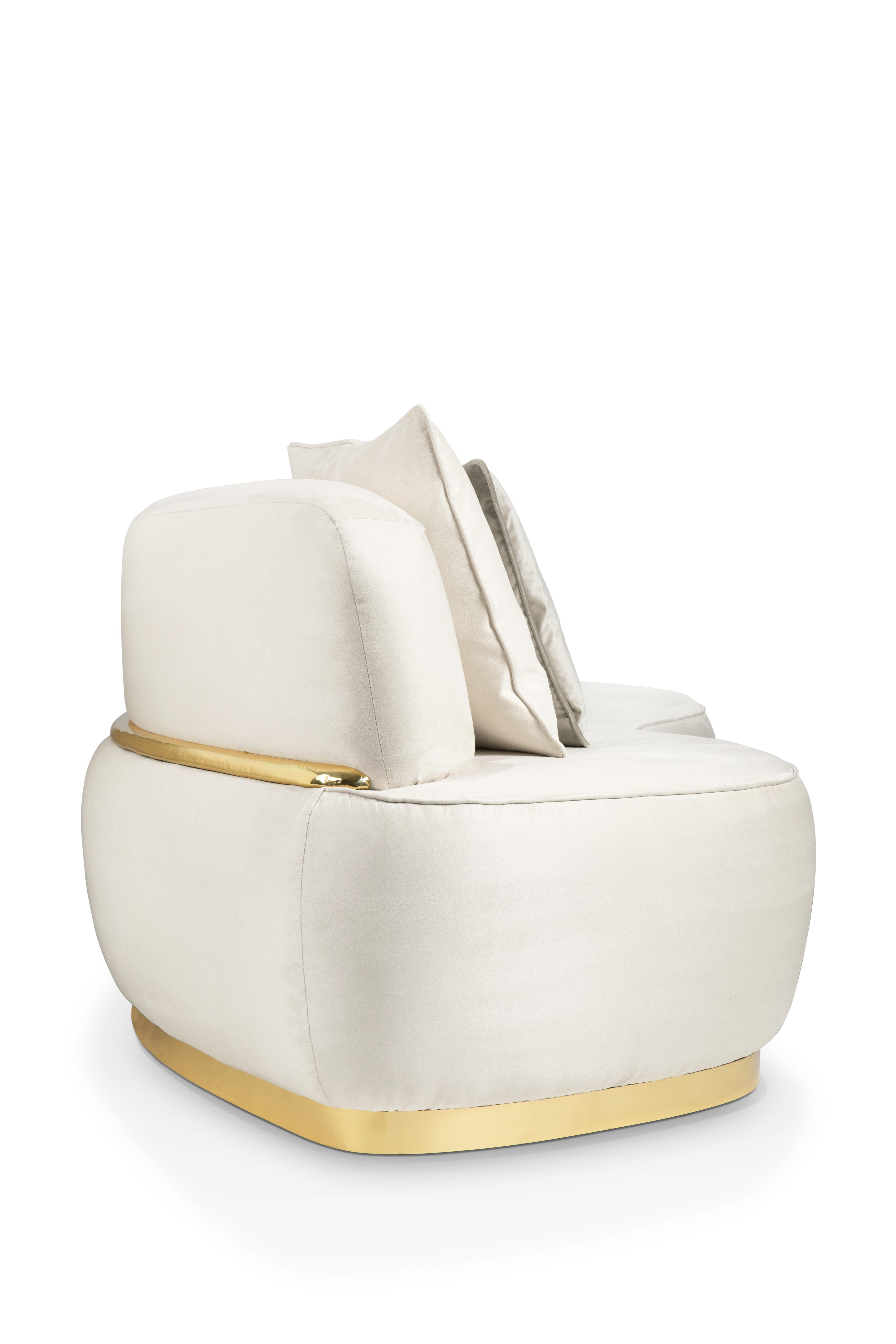 Odette-Sofa – hand poliertes, gehämmertes, gehämmertes Messingholz und Polsterung – Boca do Lobo im Zustand „Neu“ im Angebot in Rio Tinto, PT