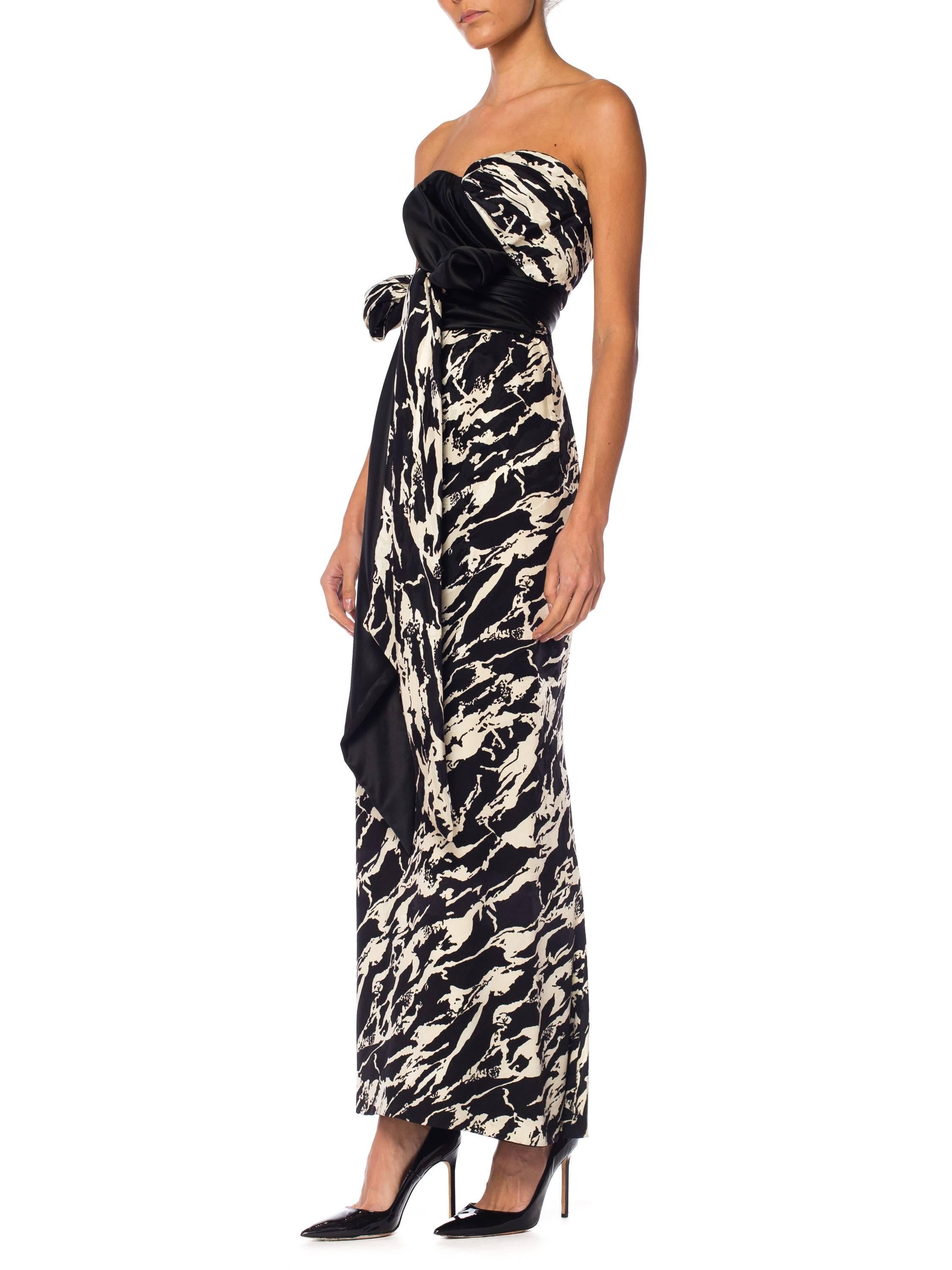 1980S ODICINI COUTURE FOR FRED HAYMAN BEVERLY HILLS Black & White Silk Charmeus In Excellent Condition In New York, NY