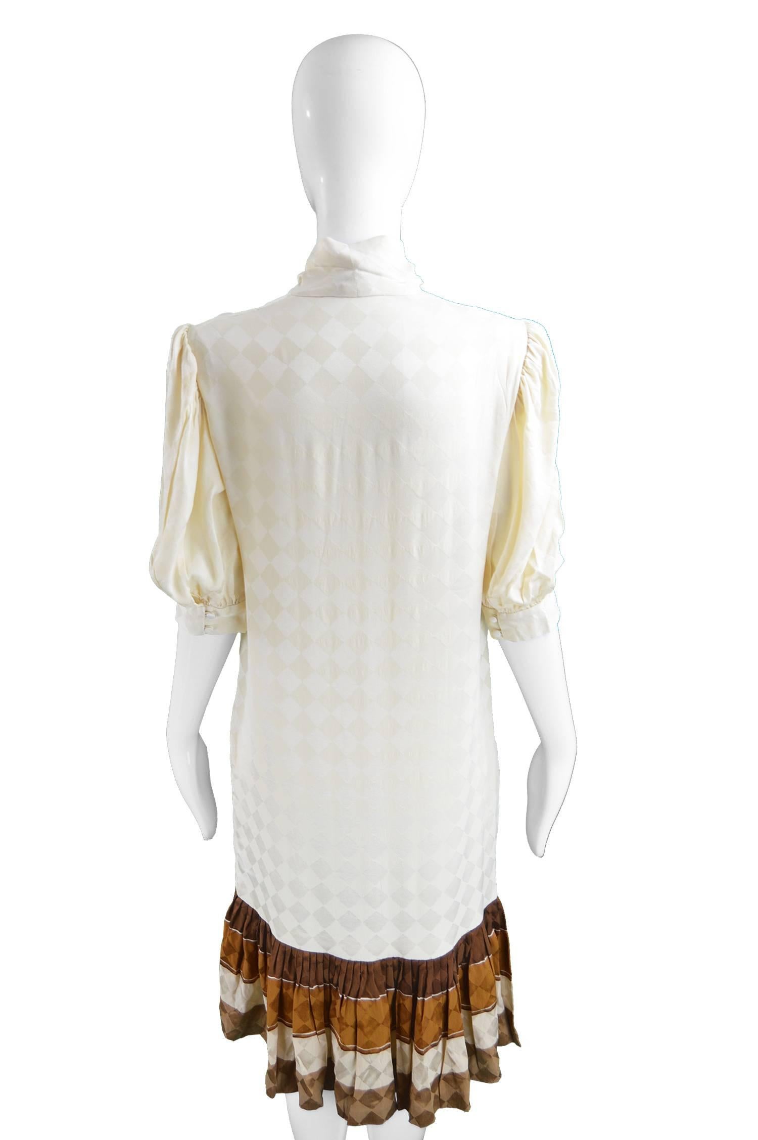 Odicini Vintage Ivory Silk 1980s Pussybow Dress For Sale 2