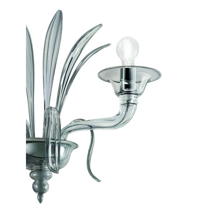 Wall sconces in Venetian crystal handcrafted by our expert master glassmakers. These refined creations add elegance and class to any decor, classic or modern. They represent an approach to luxury that combines an age-old tradition with the most