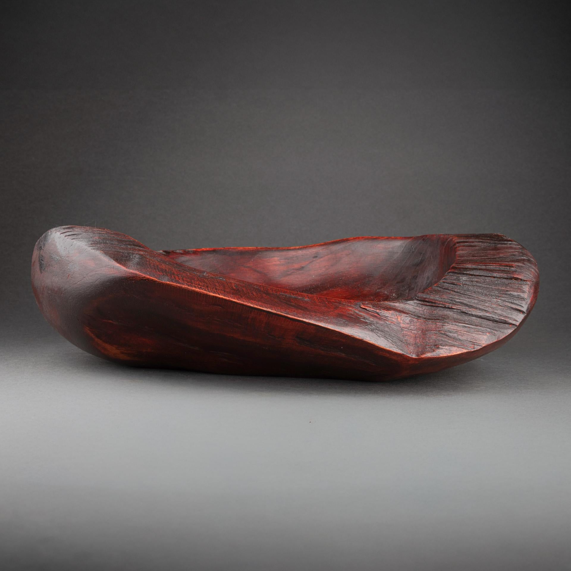 Odile Noll (1921-2014, France) : Large hand carved wood bowl

Signed 