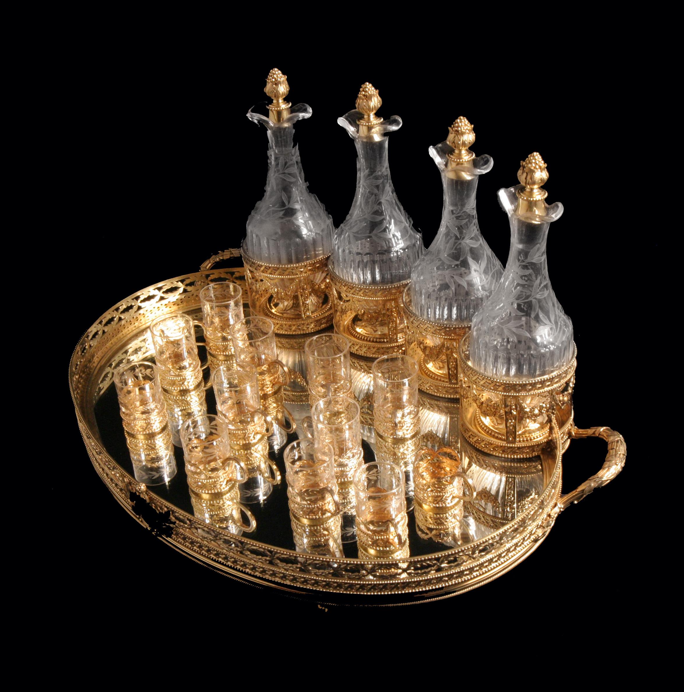 Odiot - 17pc Napoleon III Gold Plated Sterling Silver (Vermeil) Decanter Set In Good Condition For Sale In Wilmington, DE