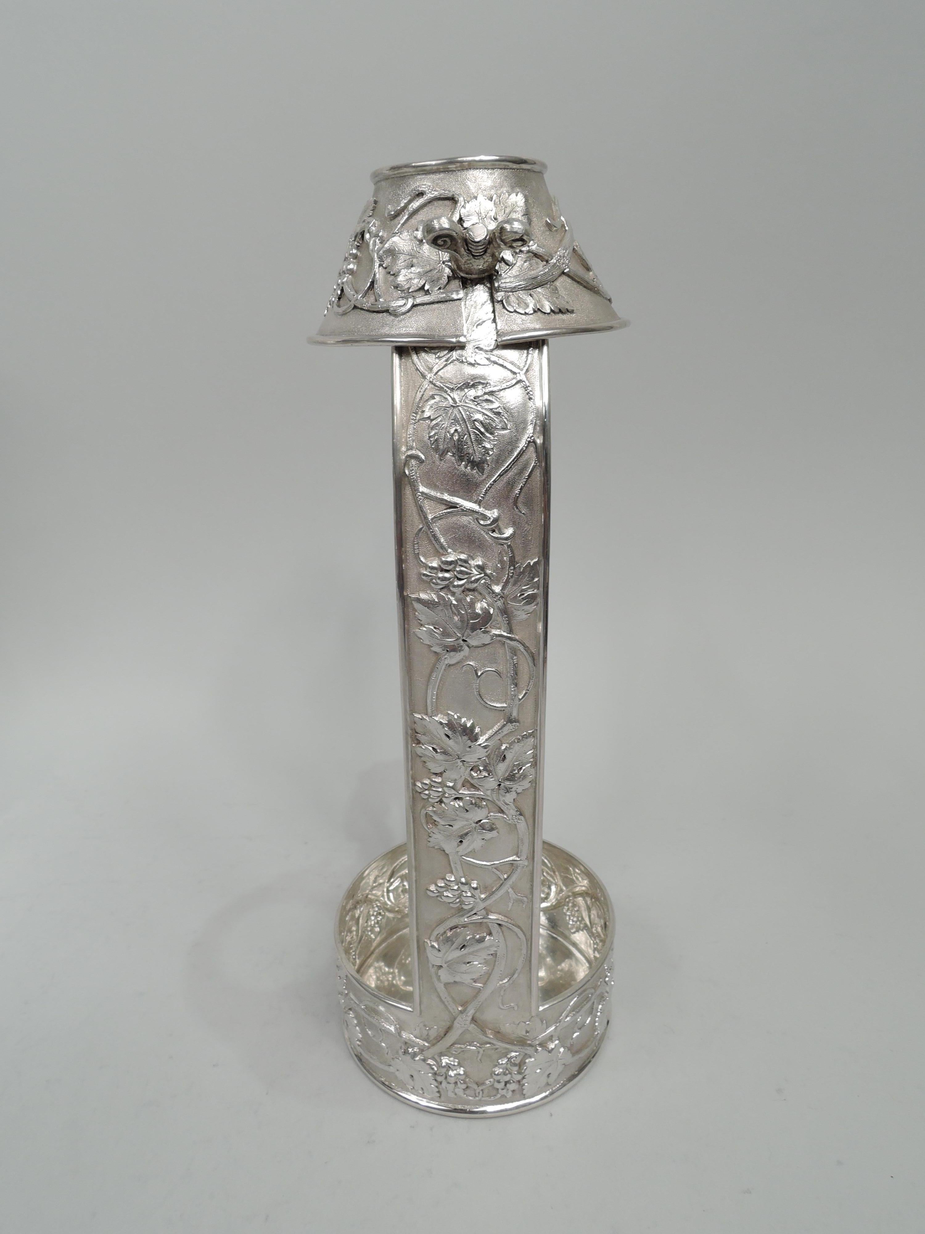 Odiot French Belle Epoque Classical Silver Wine Bottle Holder In Excellent Condition For Sale In New York, NY