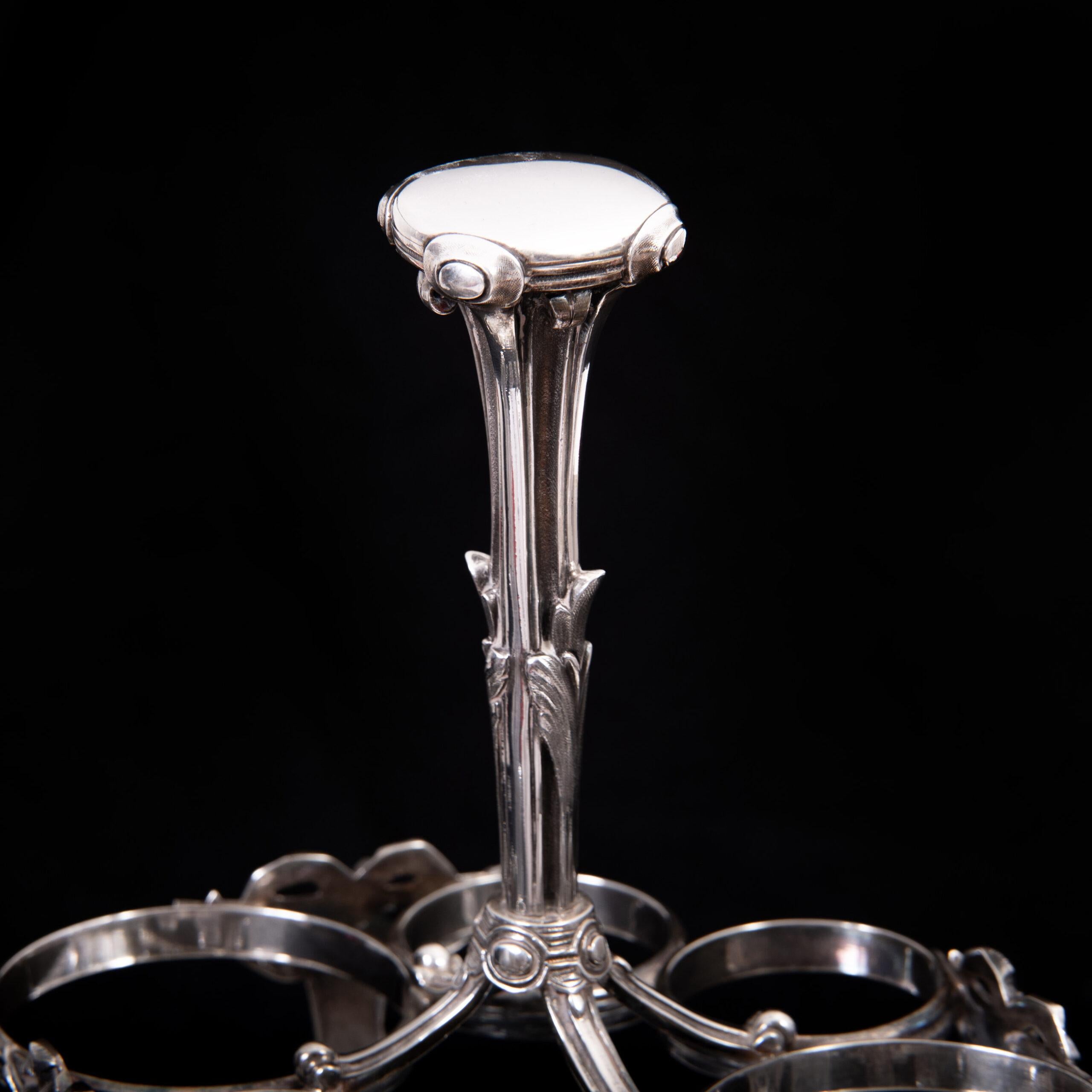 Odiot Paris 900/- silver cruet with original Glass inserts, 1894 For Sale 1
