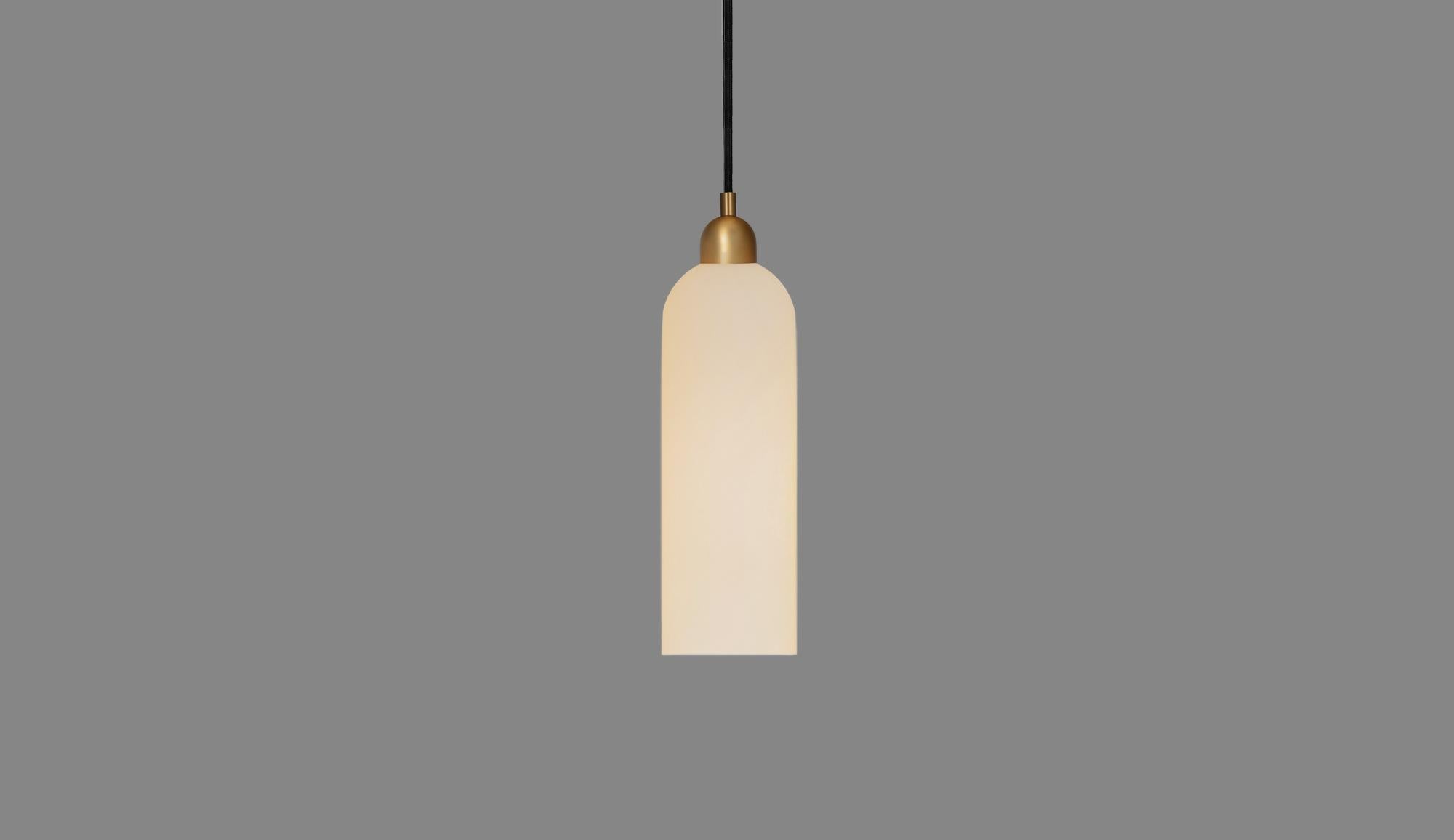 Pendentif simple Odyssey de grande taille en vente 2