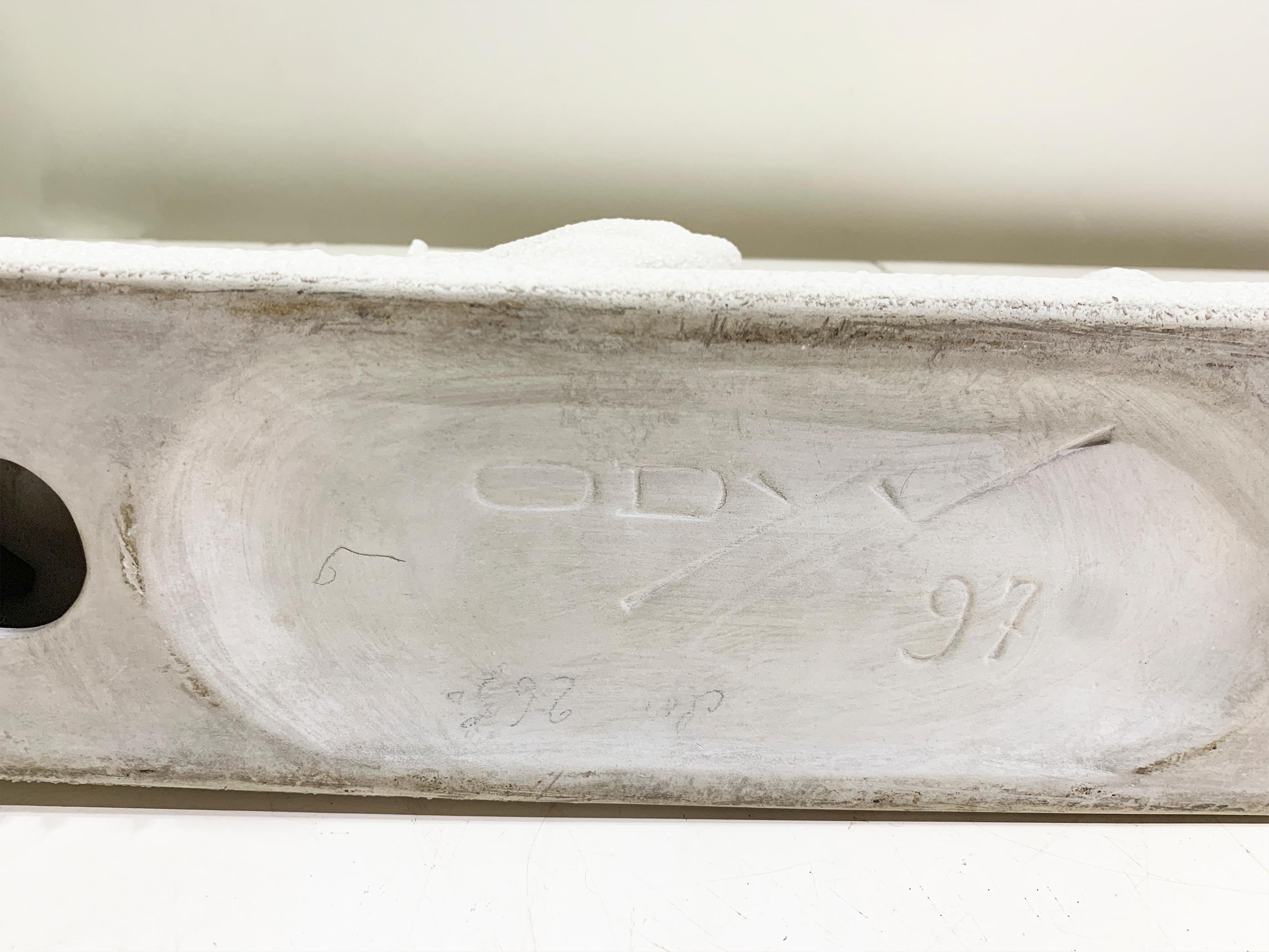 Odyv Art Deco Weißer Panther Keramik-Skulptur, nummeriert 97 und graviert 