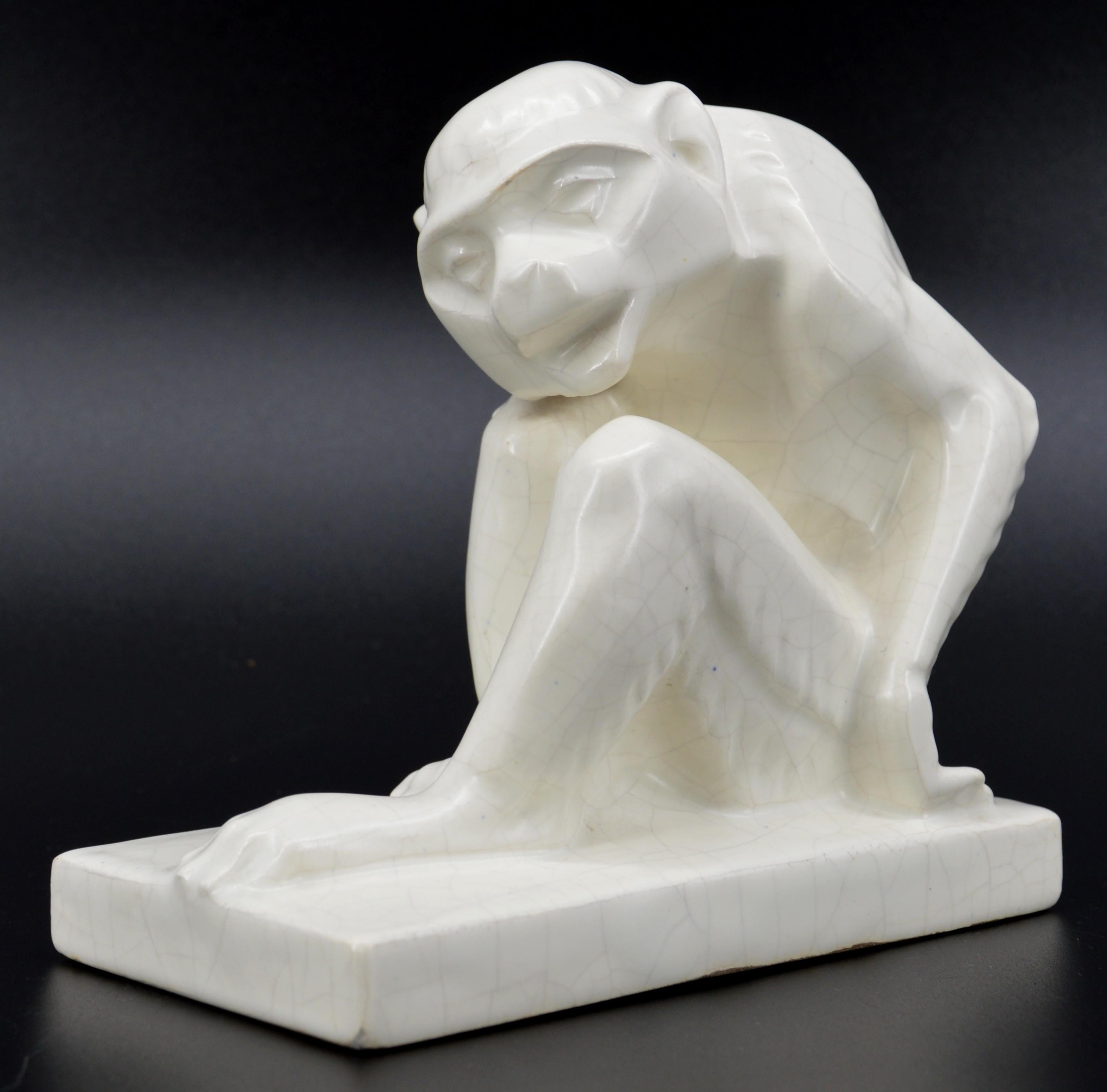 French Art Deco crackle glaze ceramic sculpture by BERLOT-MUSSIER (Vierzon, 1929-1939), France, ca.1930. Monkey. Height: 6.4