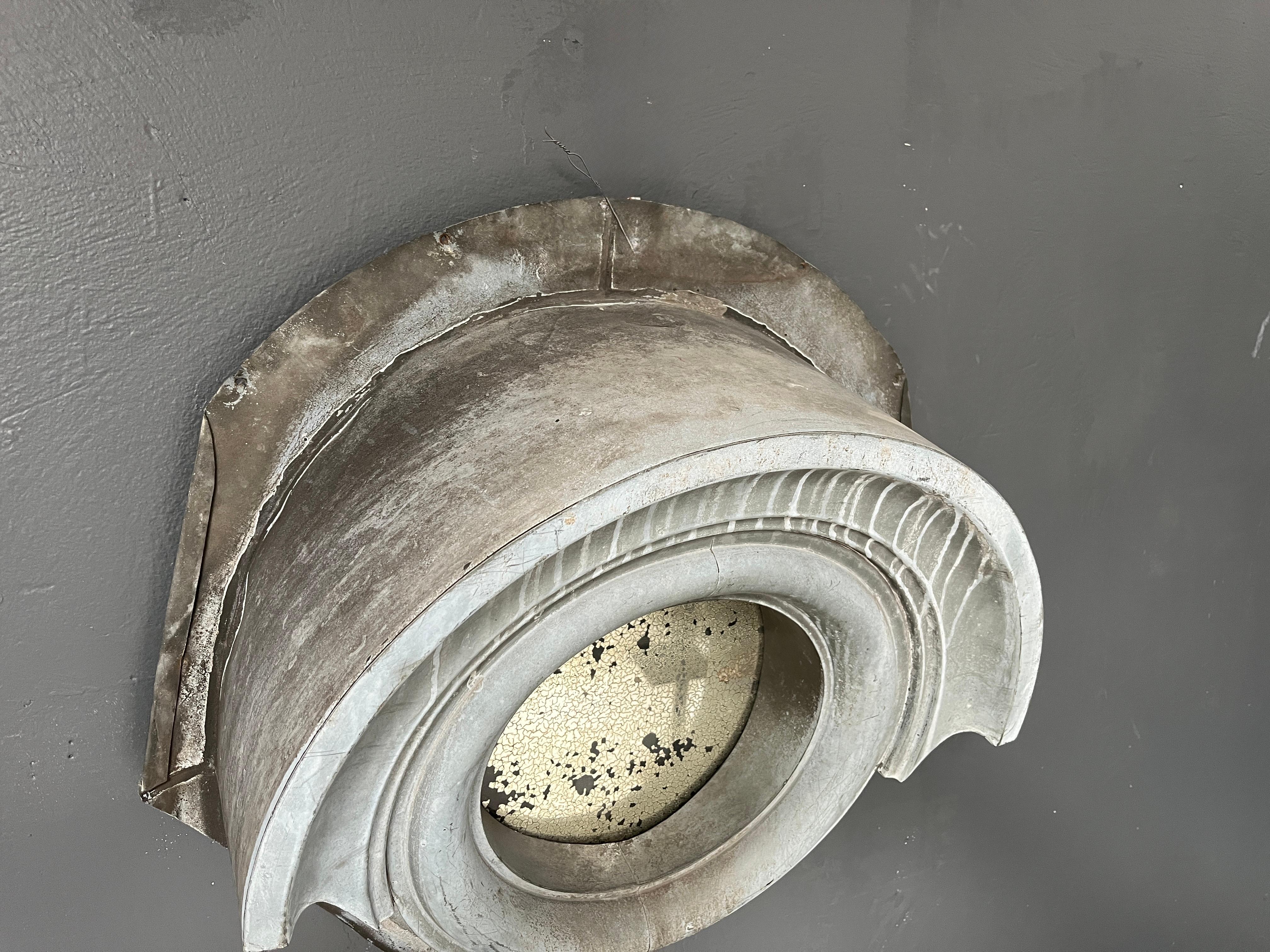 Oeil de Boeuf  Mirror For Sale 4