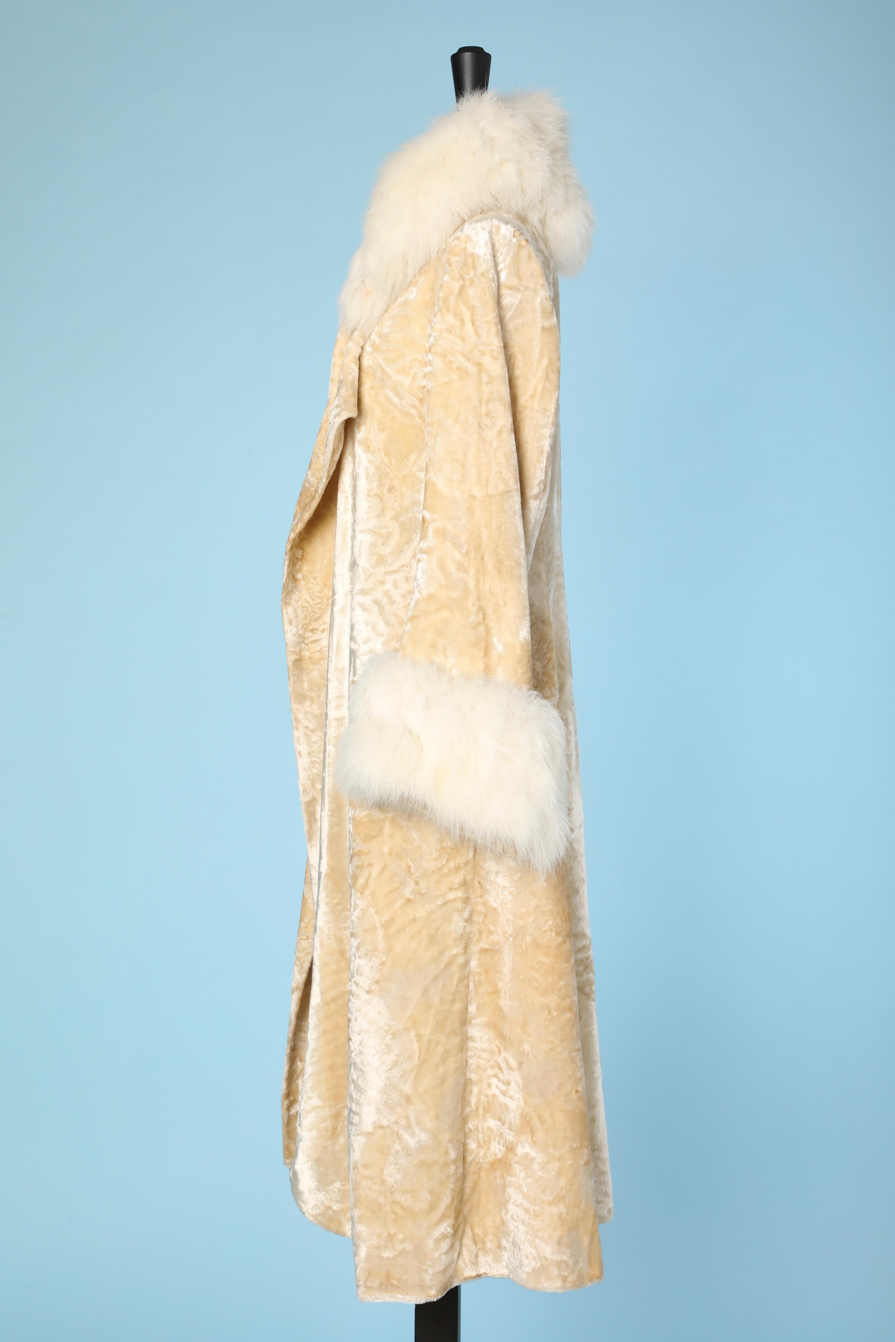 White Off-white 1930's panne velvet coat with white furs collar Marshall Snelgrove