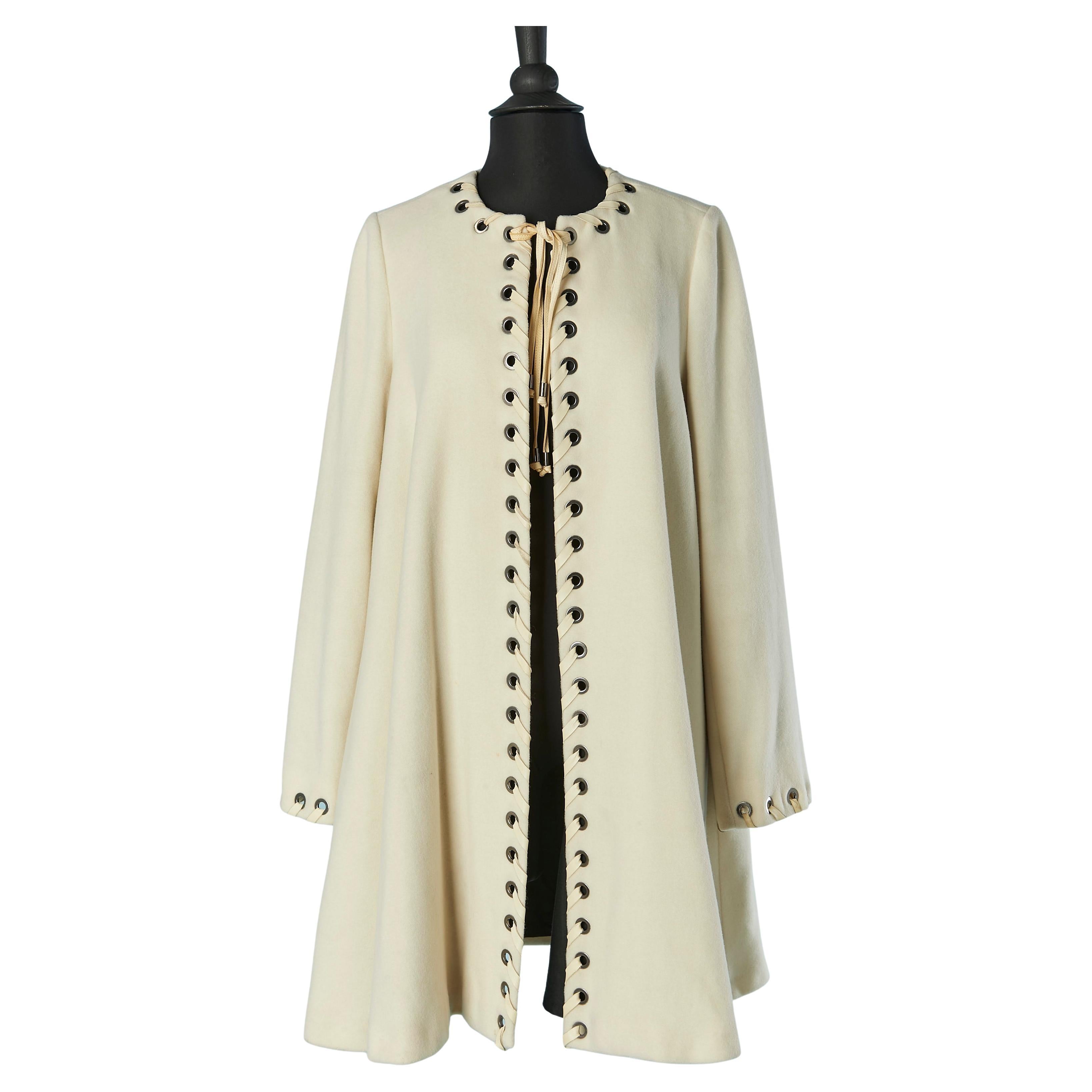 Cappotto bianco sporco della linea A con lacci in pelle PLEIN SUD / FAYCAL AMOR in vendita