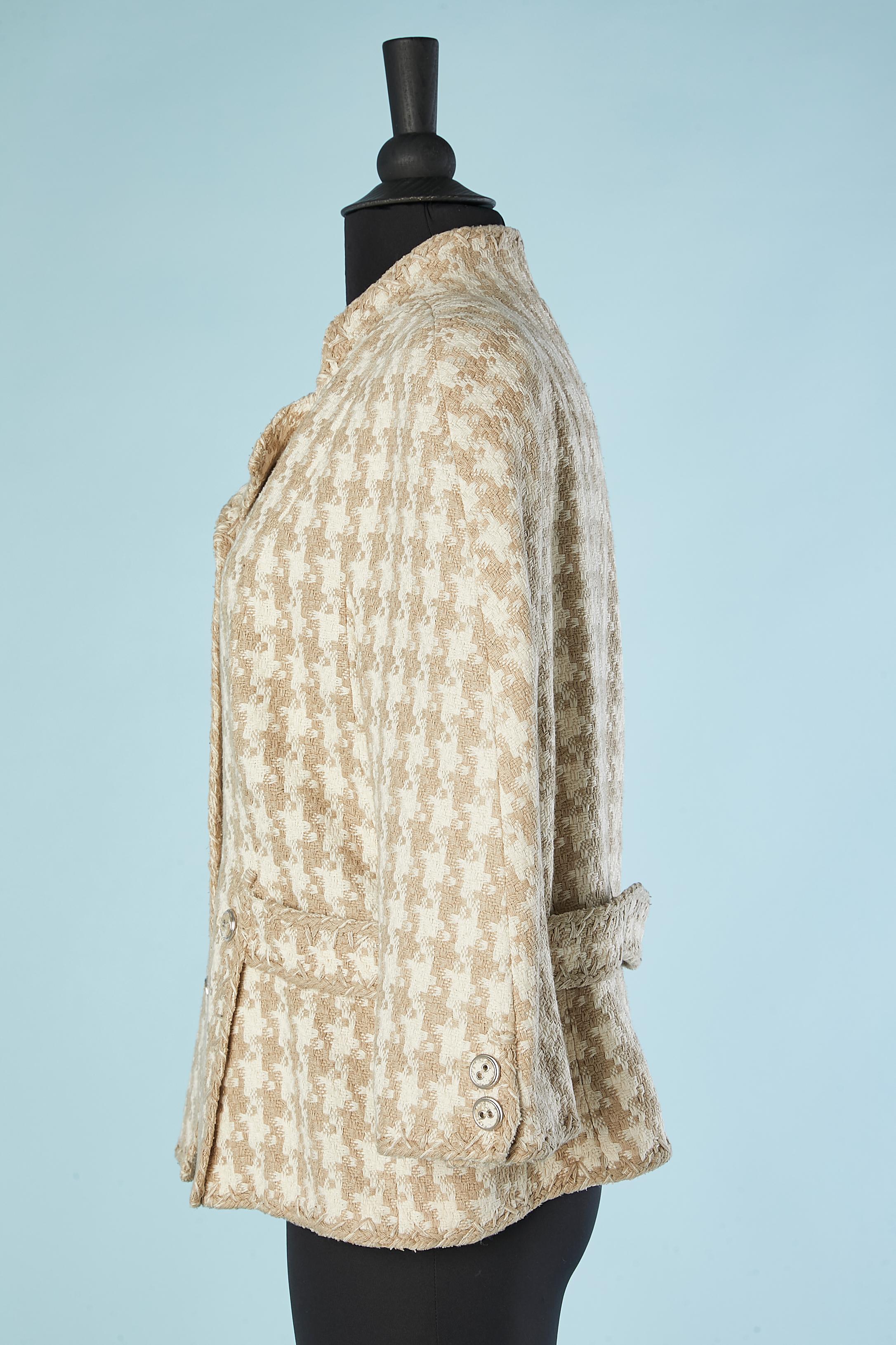 Off-white and beige silk tweed single breasted jacket Chanel  In Excellent Condition For Sale In Saint-Ouen-Sur-Seine, FR