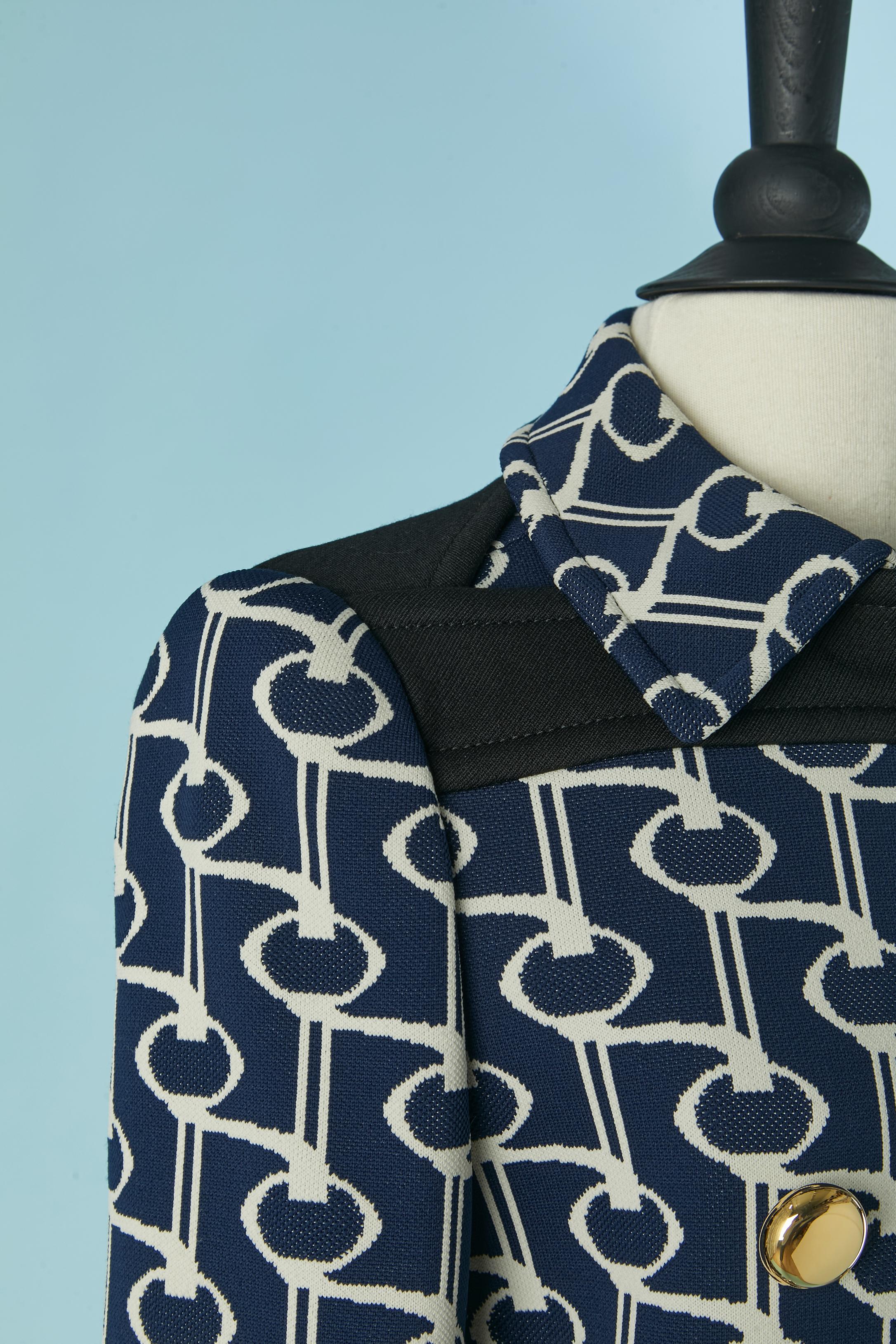 Donna Cappotto doppiopetto in jersey jacquard bianco sporco e navy PRADA in vendita