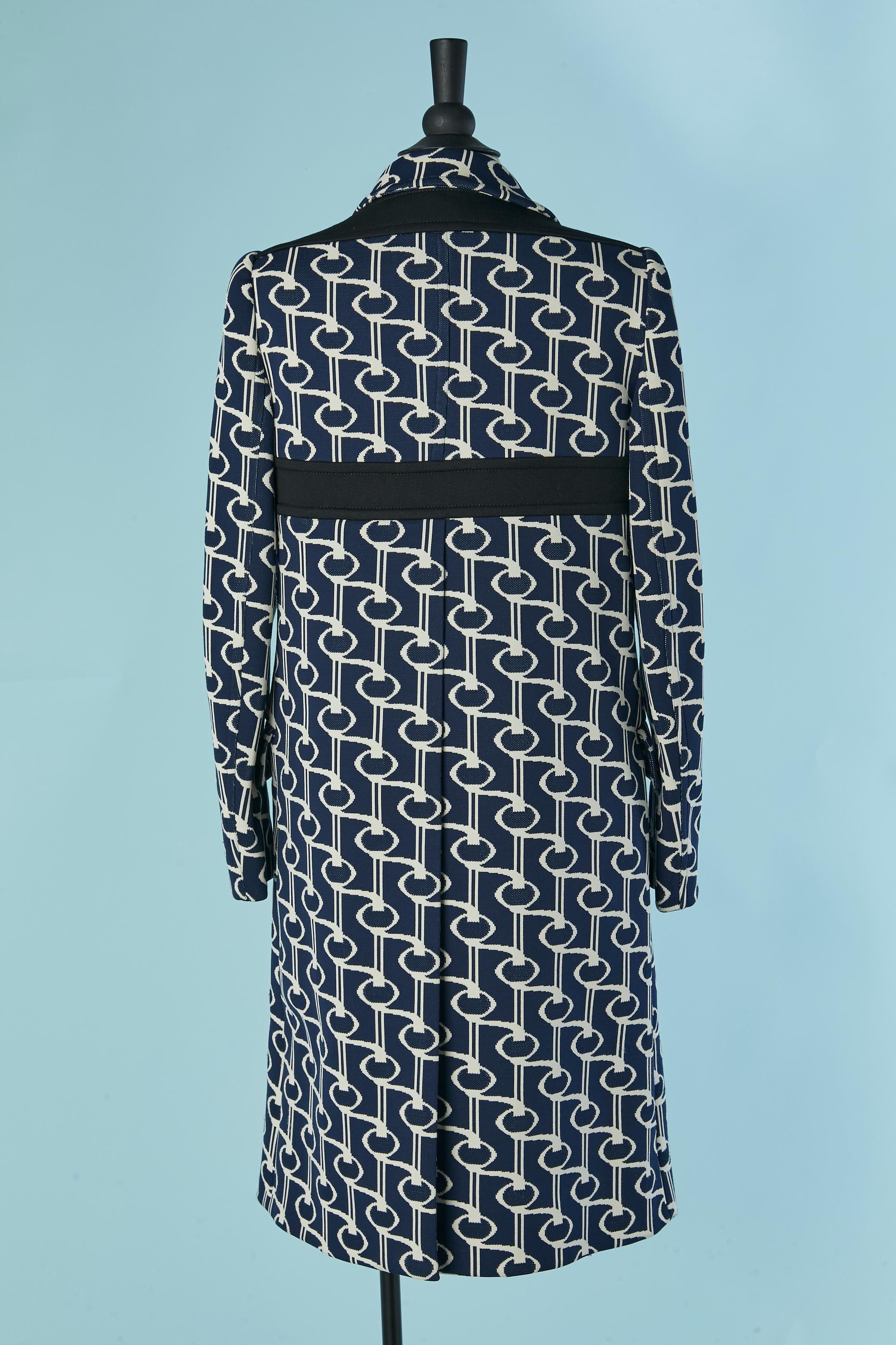 Cappotto doppiopetto in jersey jacquard bianco sporco e navy PRADA in vendita 2