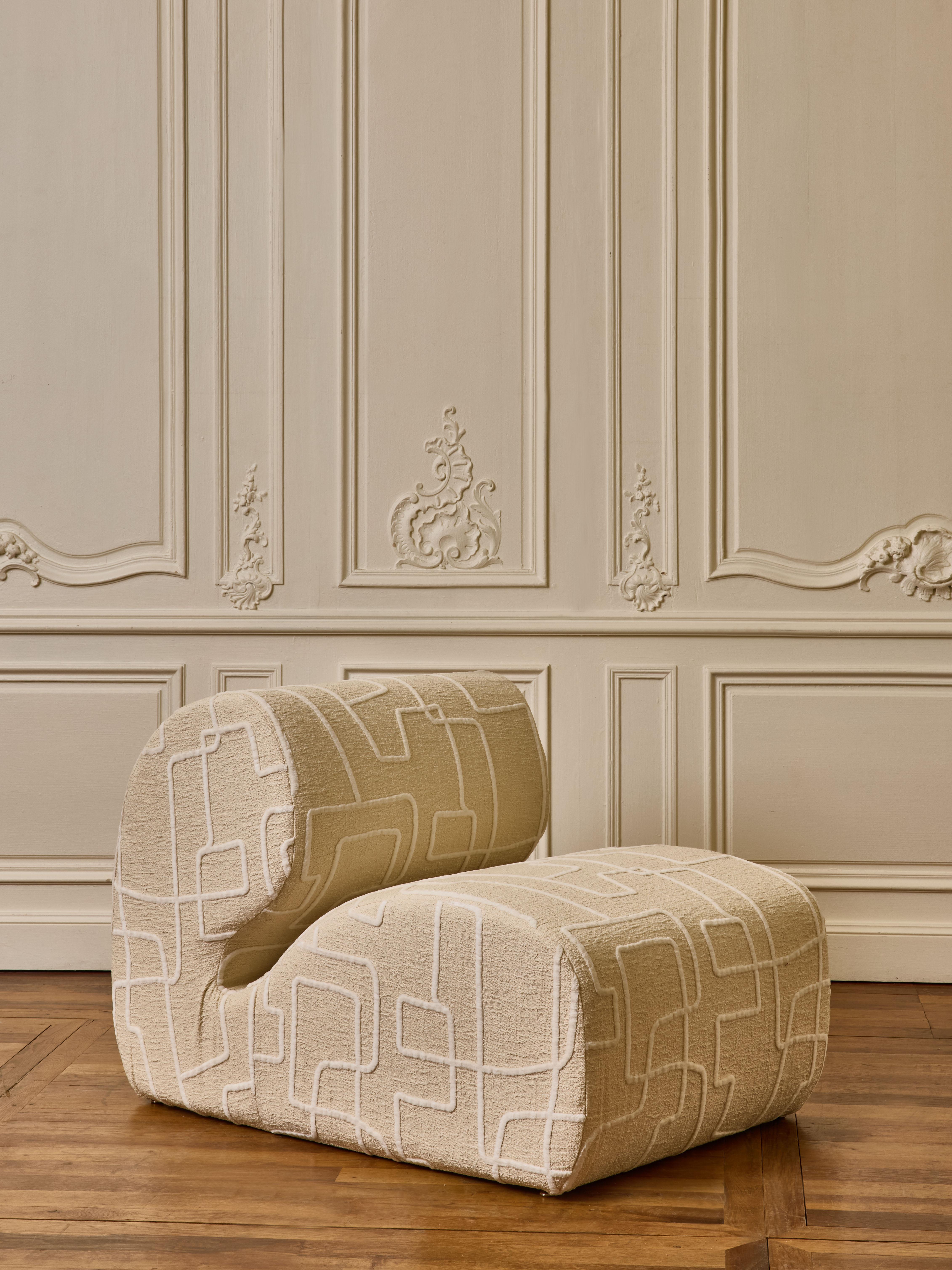 Mid-Century Modern Off-white armchairs by Studio Glustin For Sale