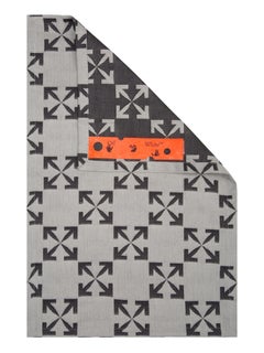 Off-White Arrow Patern Table Mat Set White Black