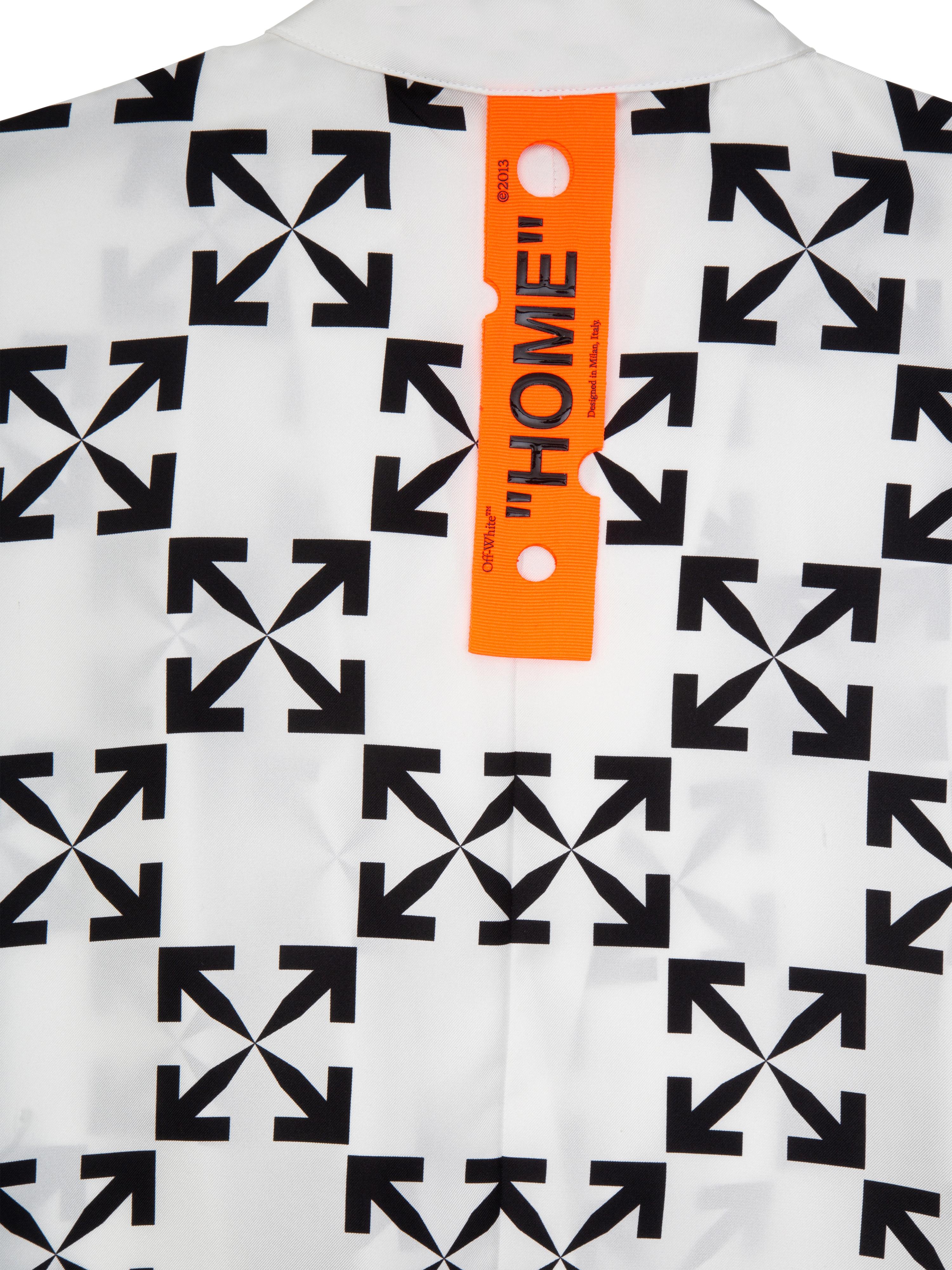 Off-White Arrow Pattern Robe White Black Large In New Condition For Sale In Milan, IT