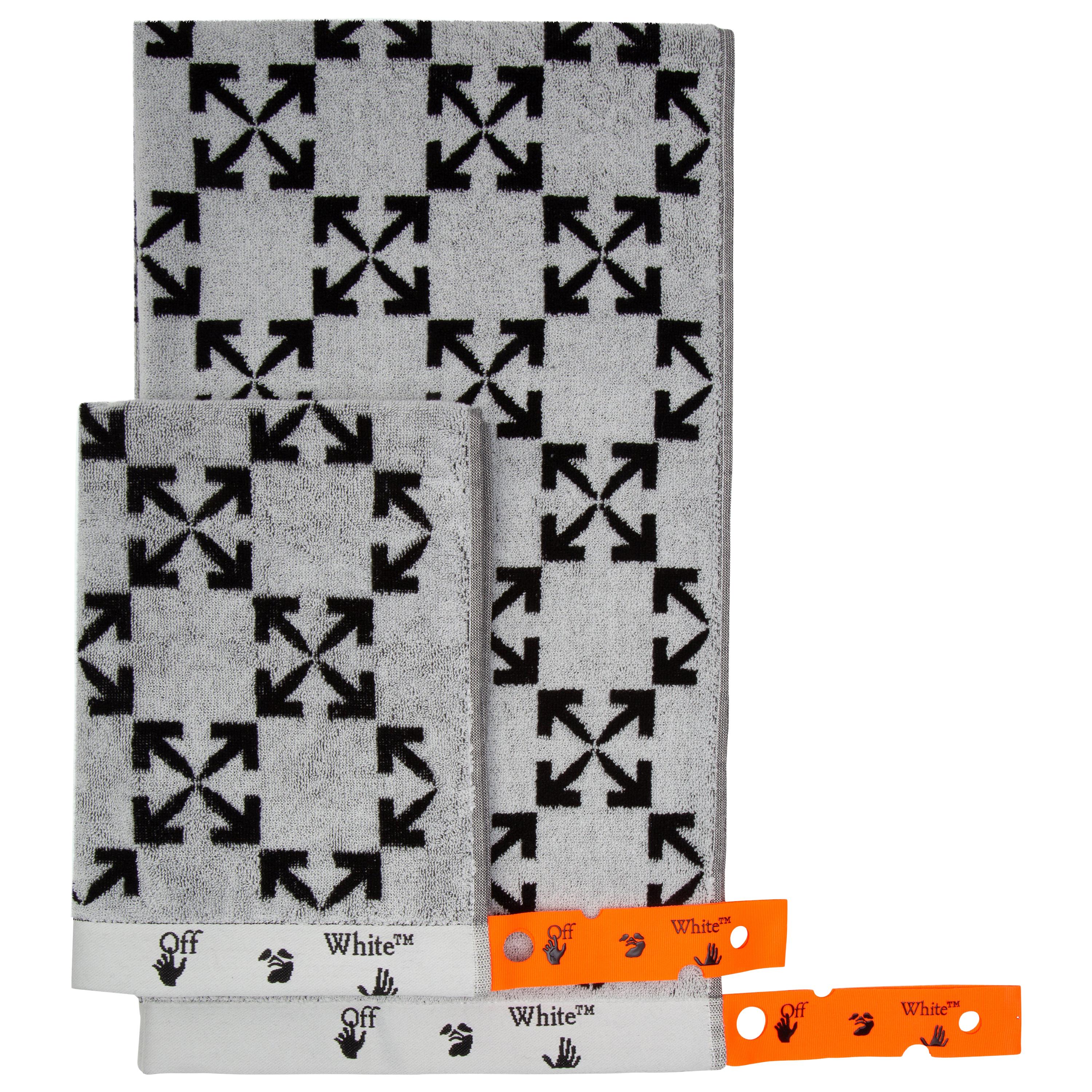 Off-White Arrow Pattern Towel Set White Black For Sale