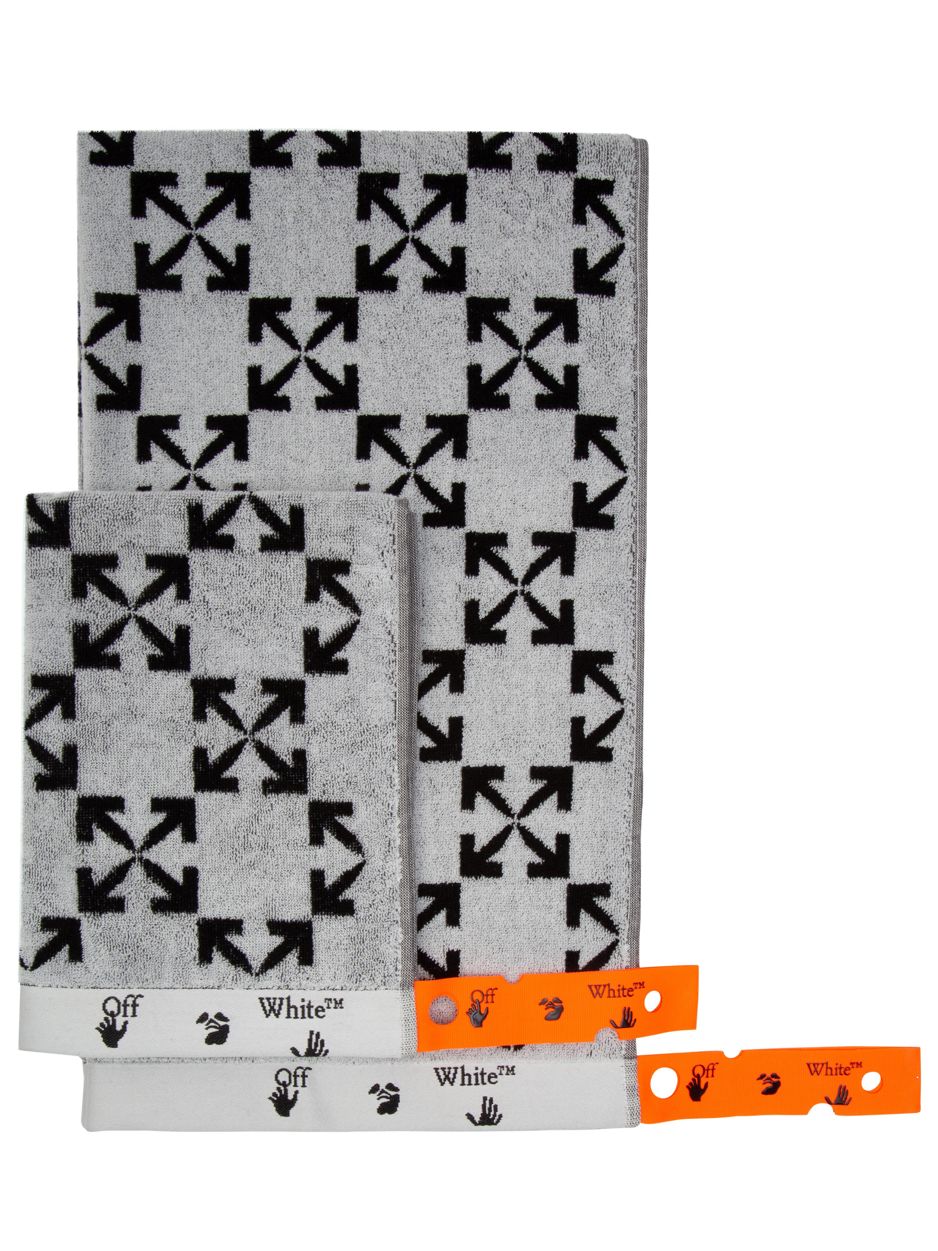 Off-White Arrow Pattern Towel Set White Black For Sale