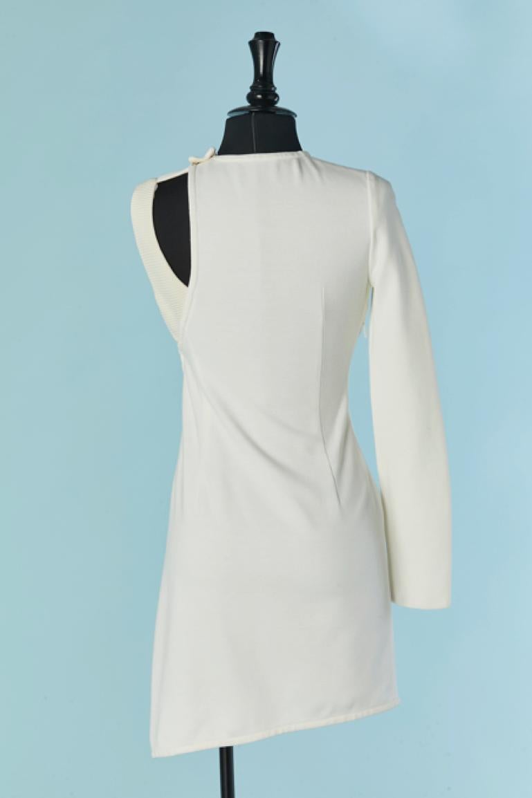 Abito da cocktail asimmetrico bianco sporco con zip VERSACE in vendita 1