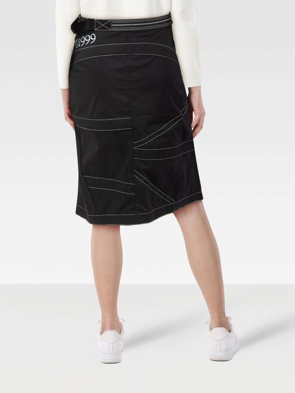 CONDITION is Very Good. Hardly any visible wear to the skirt is evident on this used Off-White designer resale item.
 
 Details
 
 
 Black
 
 Synthetic
 
 Skirt
 
 Midi
 
 Contrast stitch detail
 
 Logo print detail
 
 Asymmetric hem
 
 Side zip