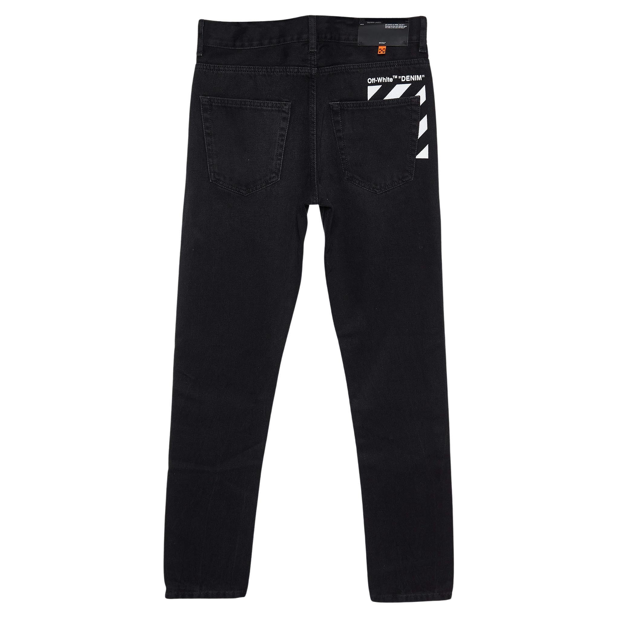 A good pair of Off-White jeans always makes the closet complete. This pair of jeans is tailored with such skill and style that it will be your favorite in no time. It will give you a comfortable, stylish fit.

