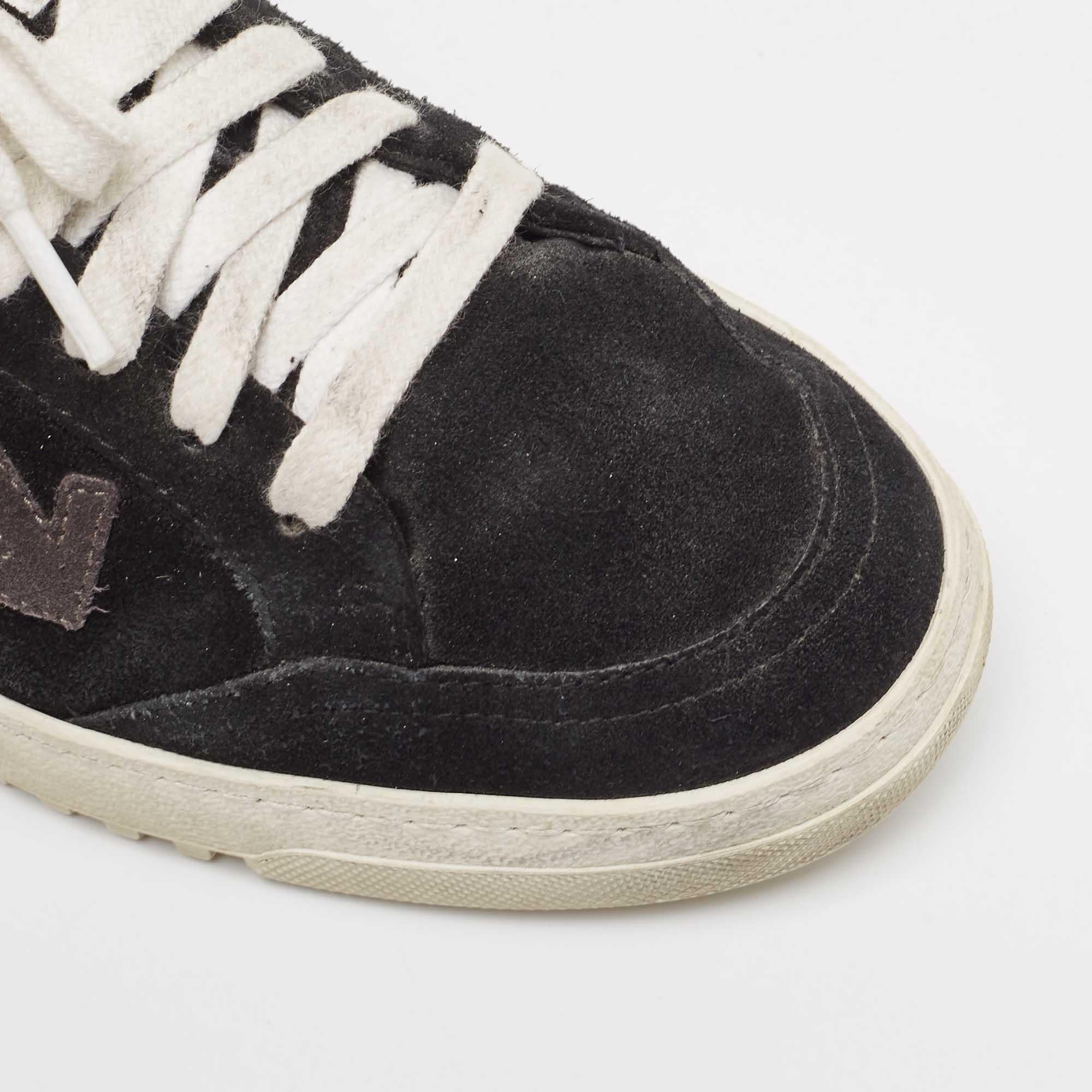 Off-White - Baskets vulcanisées en cuir et daim noir - Taille 41 en vente 2