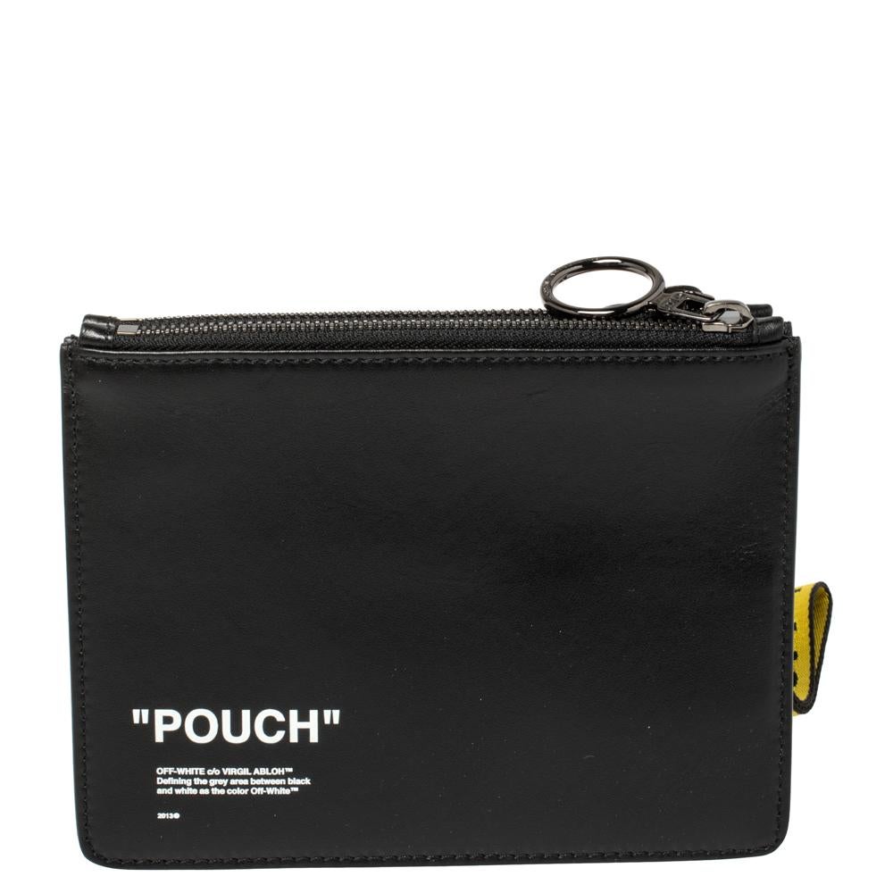 An outstanding piece that reflects the choice of a modern woman, this wristlet pouch from Off-White is absolutely eye-catching. Crafted from black leather, the pouch exhibits a 'POUCH' lettering on the front, cool brand details on the back, and a