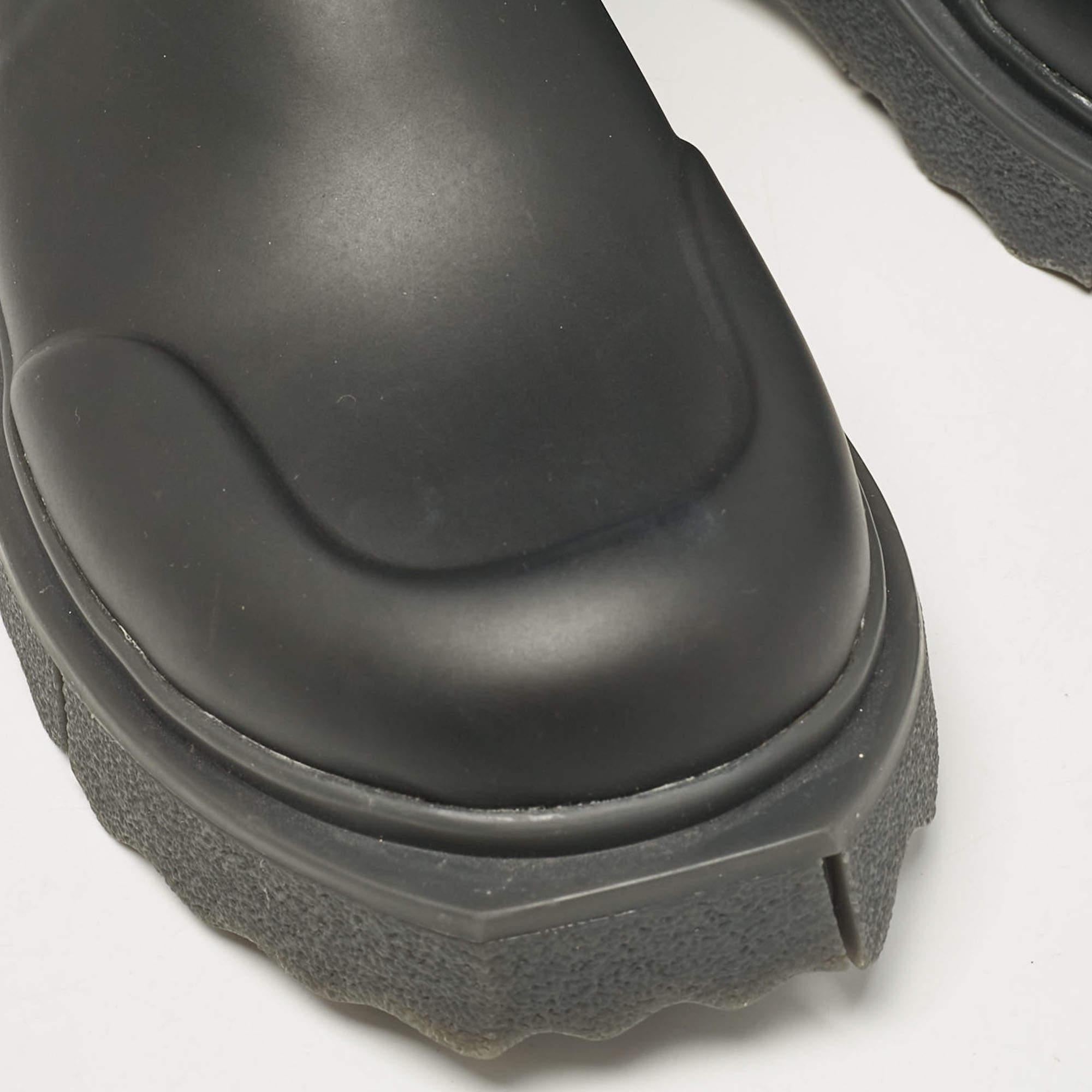 Off-White Black Neoprene and Rubber Ankle Length Boots Size 35 For Sale 3