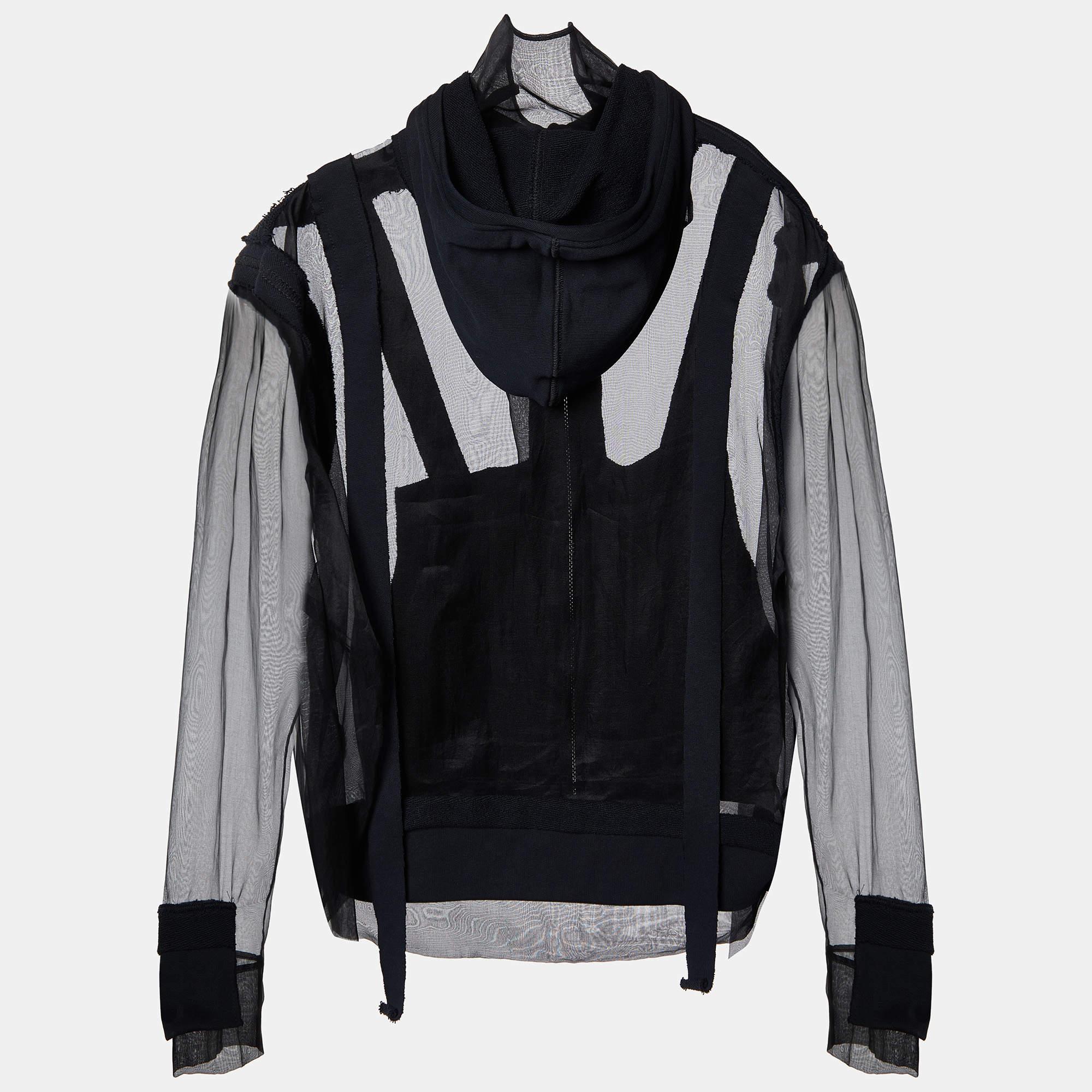 Infondi una dose extra di stile nel tuo abbigliamento con questa giacca di gran moda. Realizzato con materiali di qualità, incarna un'atmosfera contemporanea ed è ricco di caratteristiche funzionali.