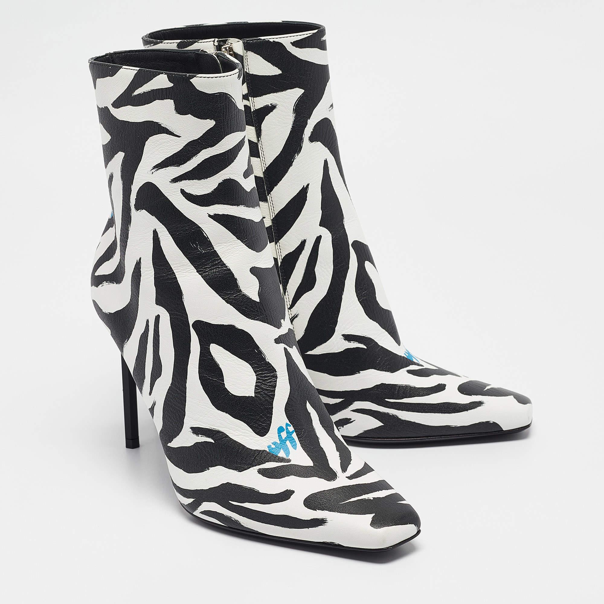 Off-White Schwarz/Weiß Zebra Print Leder Allen Stiefeletten Größe 38 Damen im Angebot