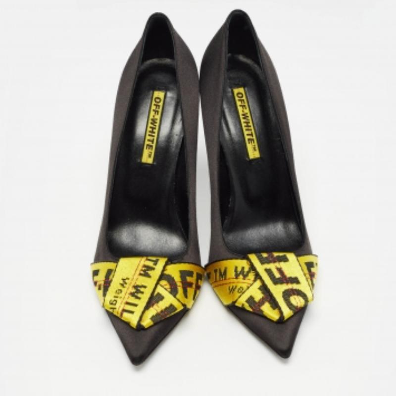 Off-White Bombas de satén negro/amarillo y lona con logotipo Talla 39 en venta 4