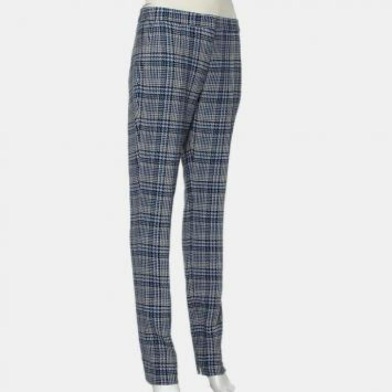 These amazing pants from Off-White will be a perfect addition to your collection. They come with tapered legs and a blue-grey patterned design all over. These woolen pants will make a buy you won't regret.
