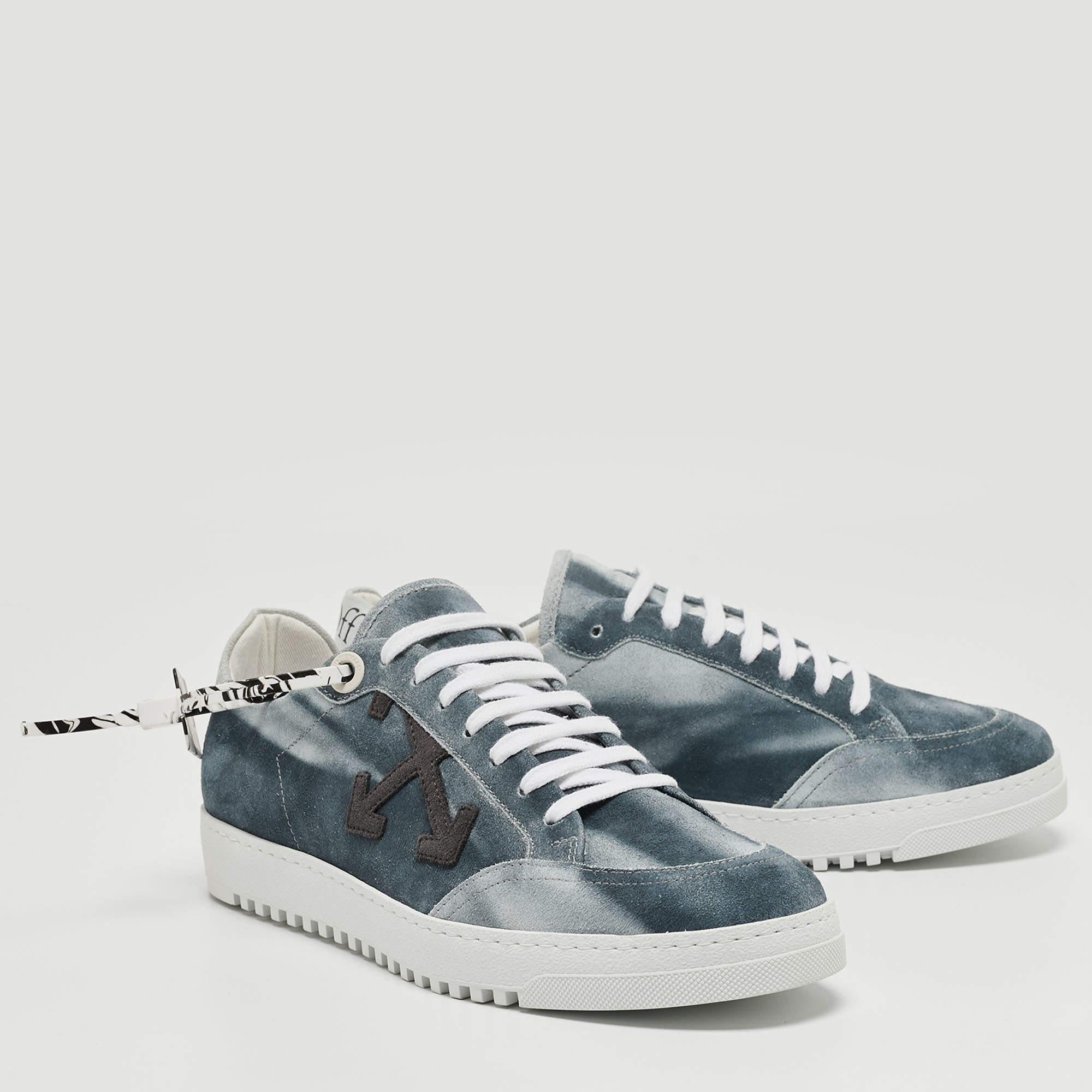 Off-White Blue/Grey Suede 2.0 Low Top Sneakers Size 41 In New Condition For Sale In Dubai, Al Qouz 2